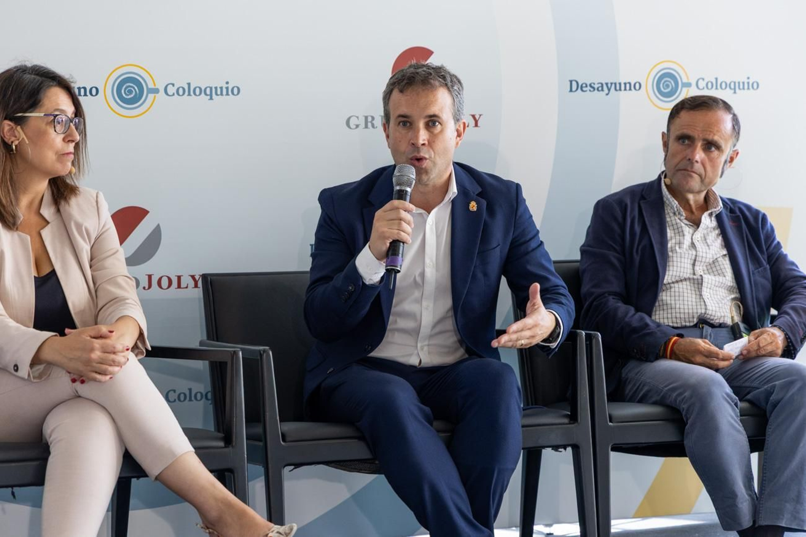 Desayuno, Coloquio "Redefiniendo el Rumbo: Jaén y su Nuevo Modelo de Ciudad"