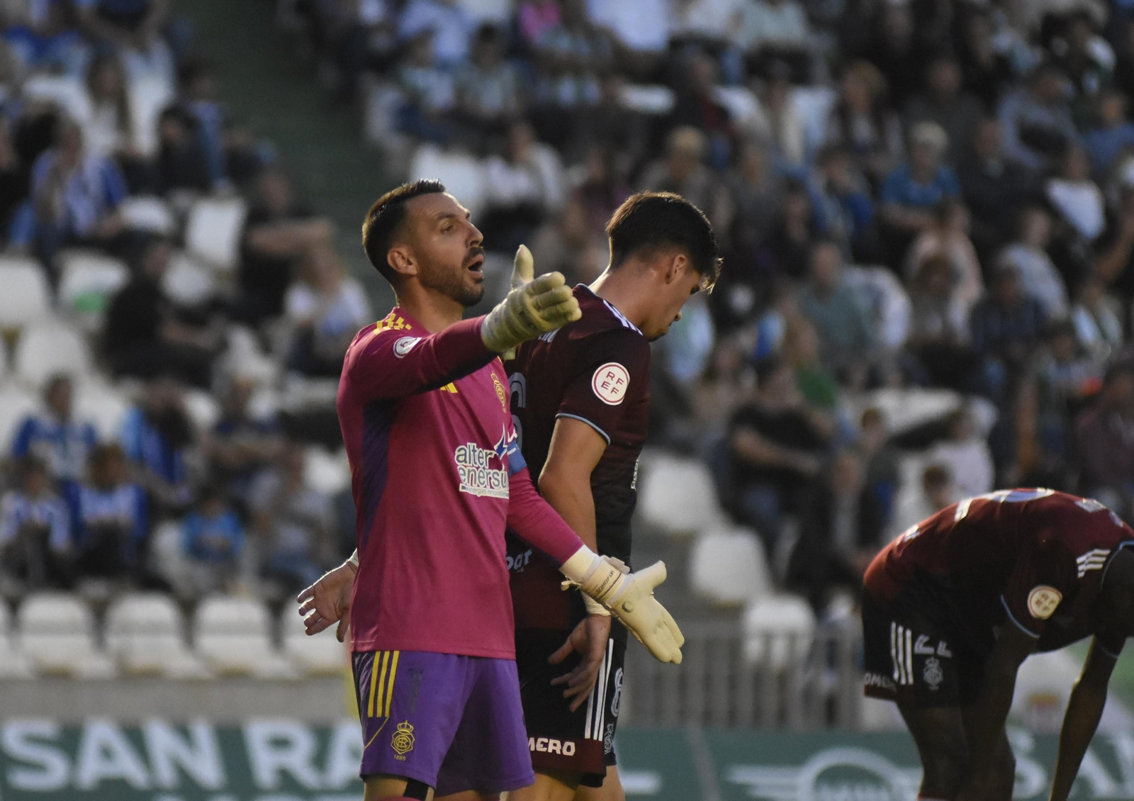 Imágenes del partido entre el Córdoba y el Recreativo de Huelva en El Arcángel