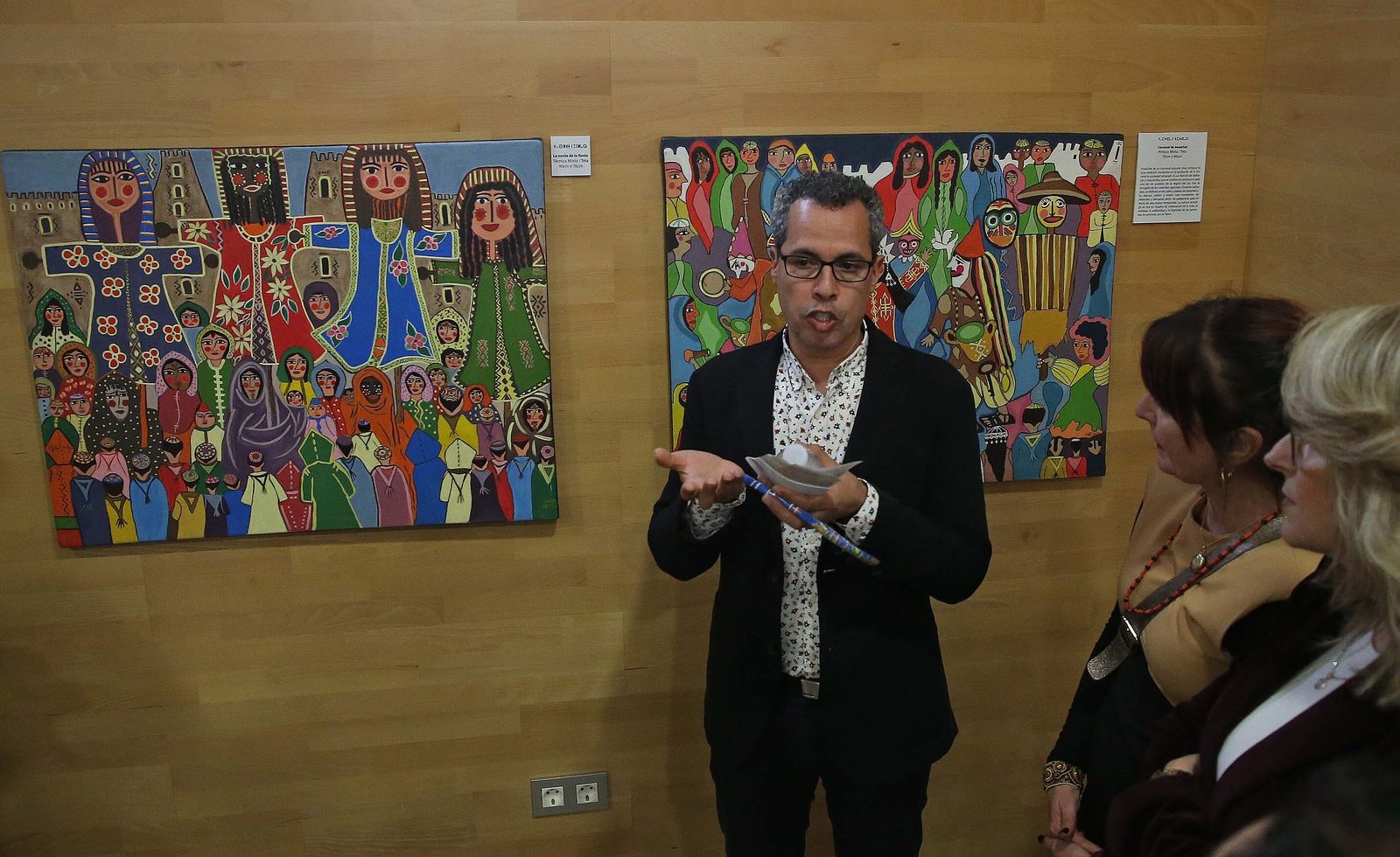 Fotos de la exposición de Zahira Tigtate en Algeciras