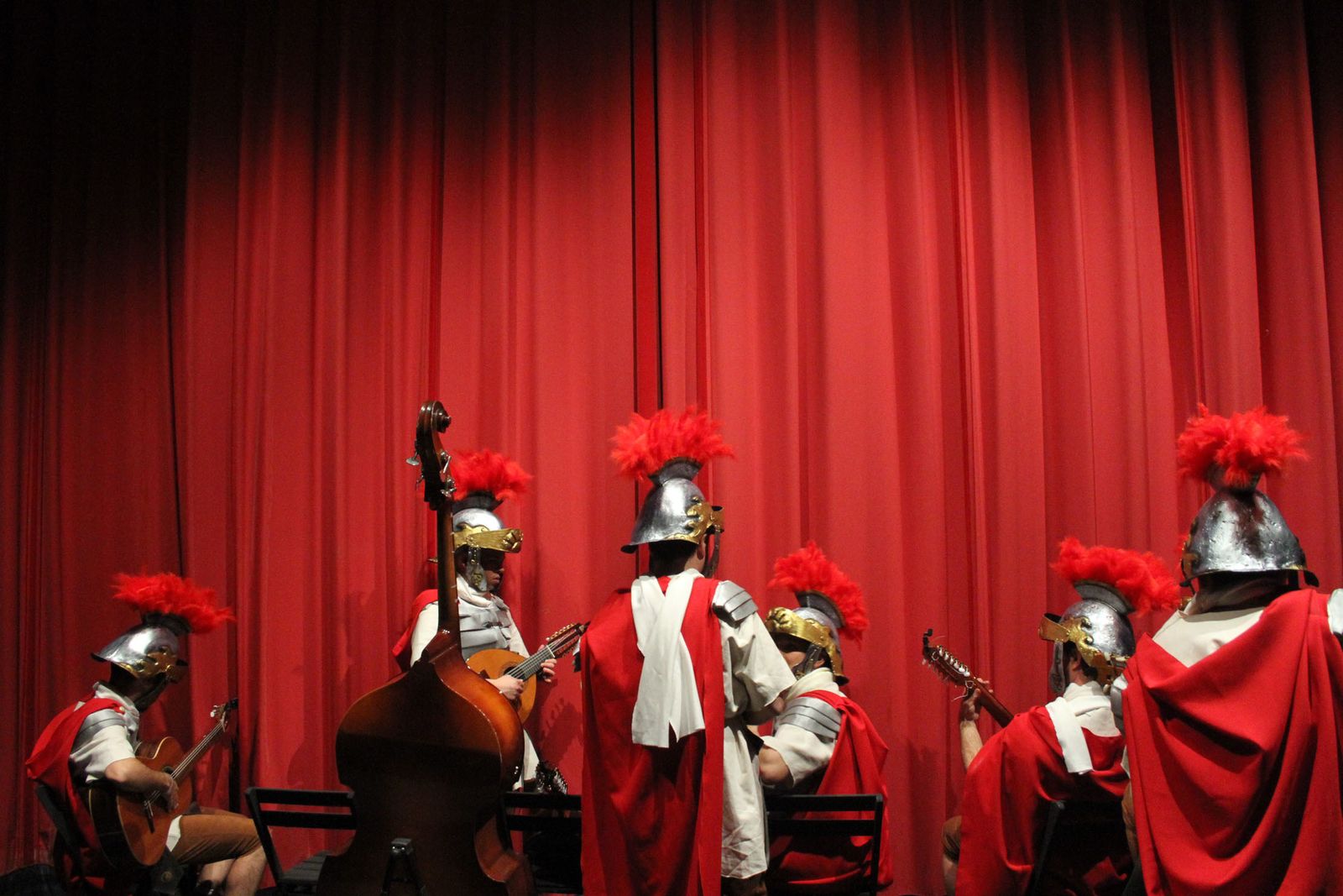 Imágenes del primer día de preliminares de concurso del Carnaval Colombino 2018