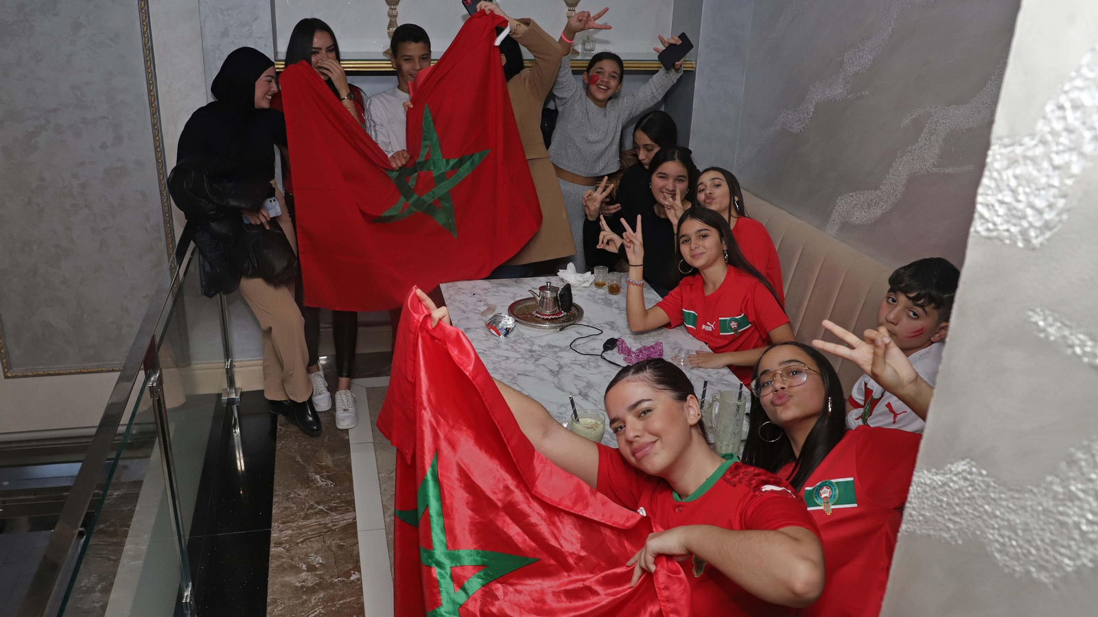 Fotos del ambiente durante el Marruecos - España en Algeciras