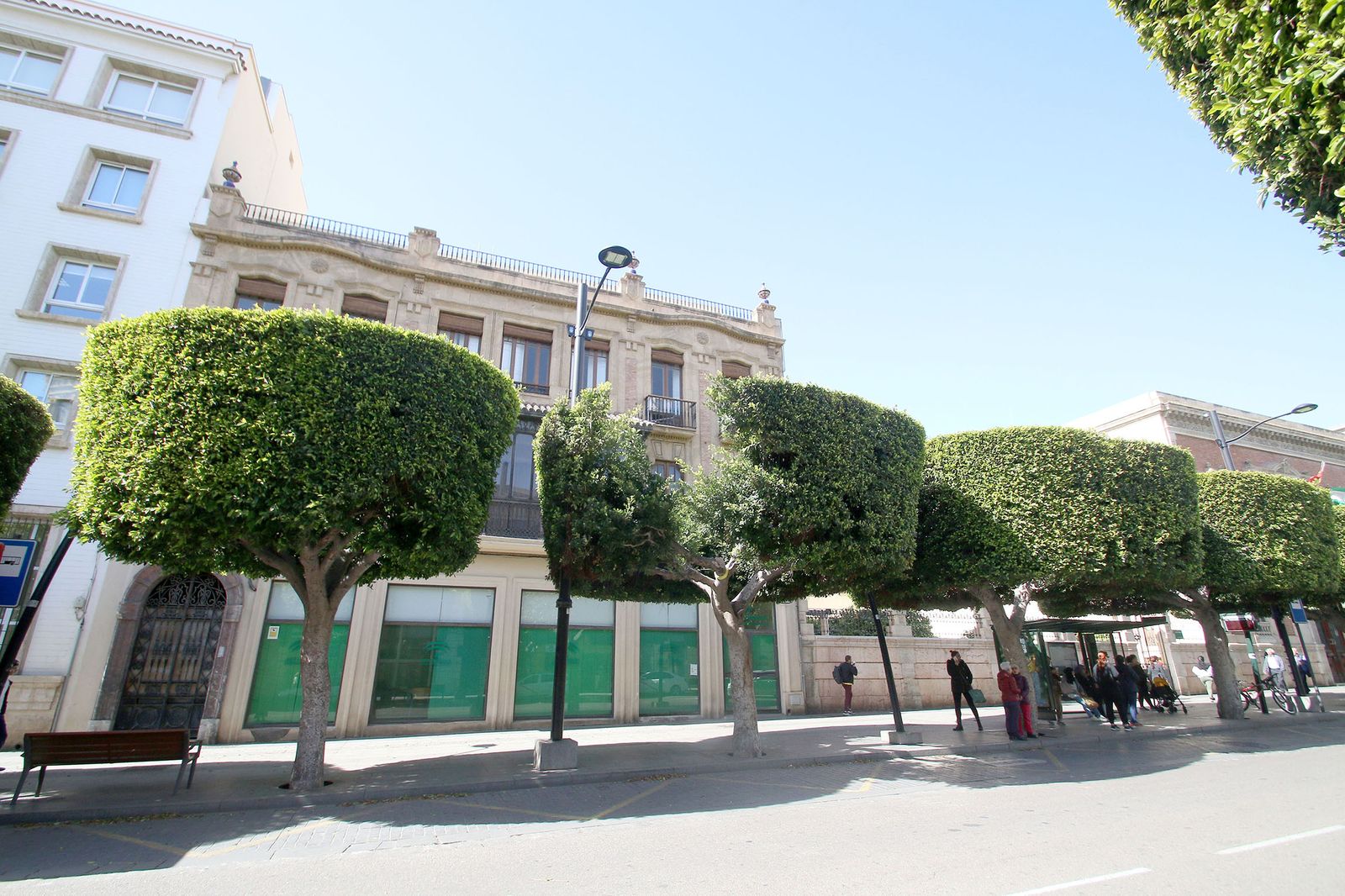 Edificio de la Tesorería de la Seguridad Social que piden para la Universidad de Almería.
