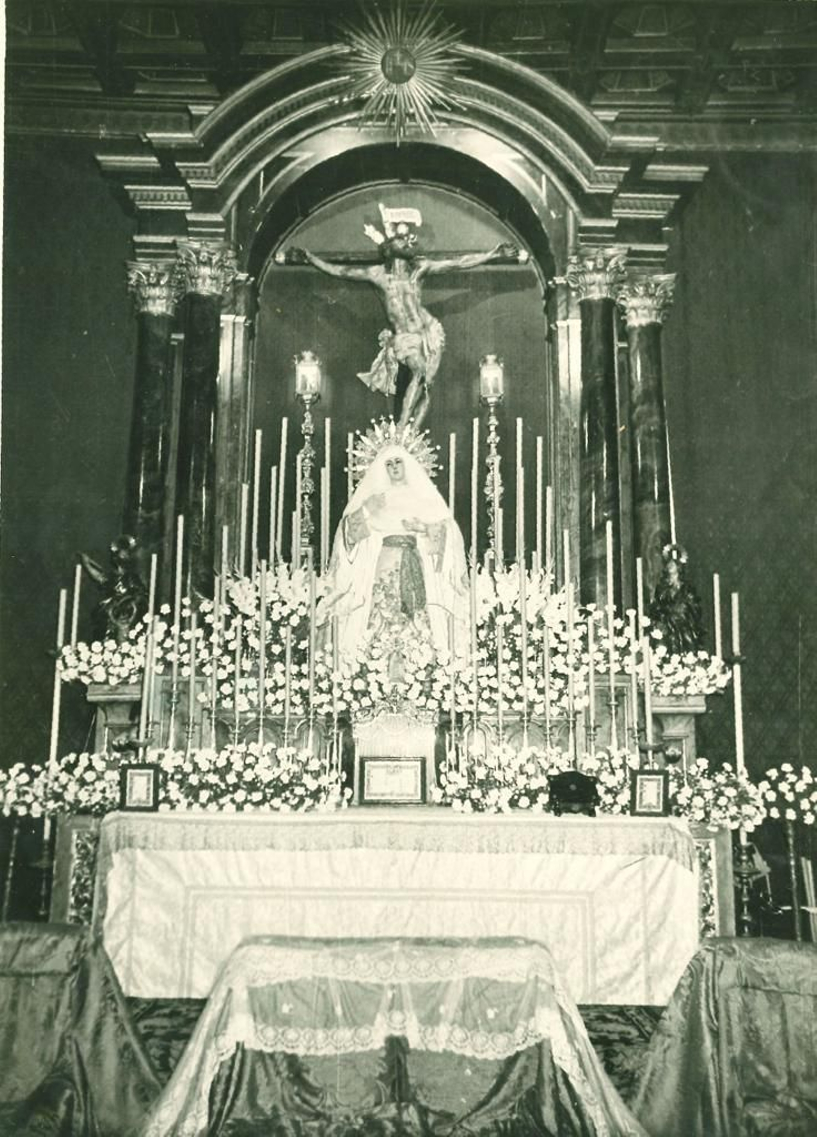 Aspecto y ubicación del retablo hasta mediados de la década de los 80.