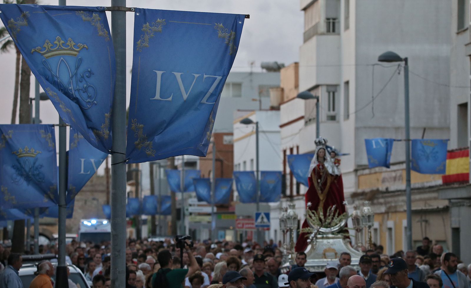 El regreso a su templo de la Virgen de la Luz de Tarifa, en imágenes