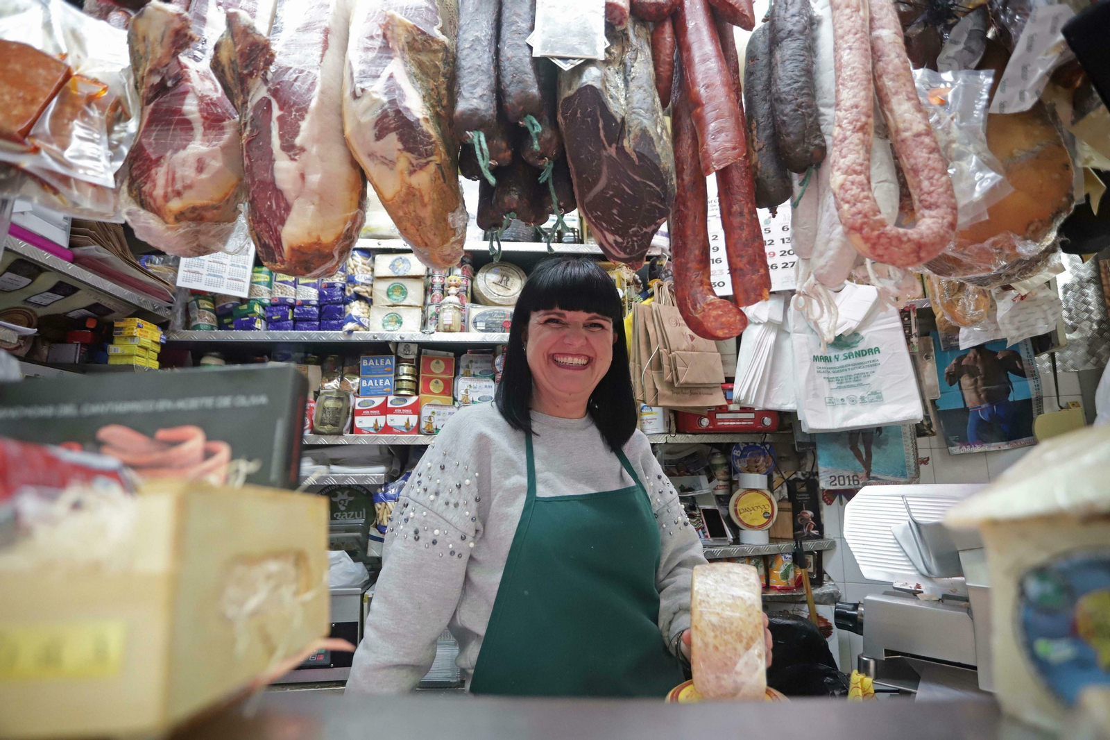 Sandra Sánchez, charcutera.