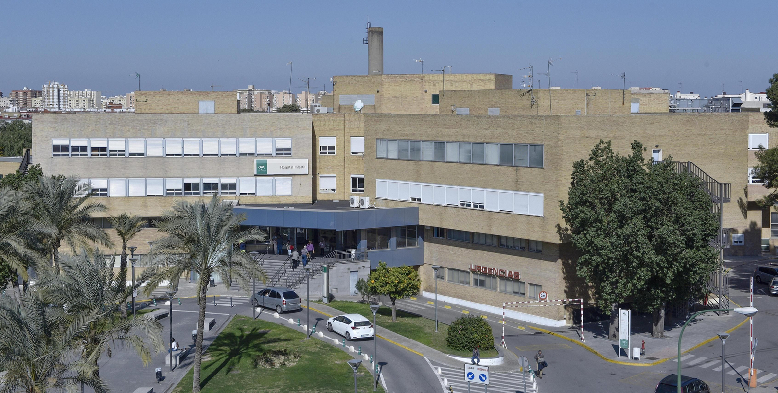 Vista general del Hospital Infantil del Virgen del Rocío. Vista general del Hospital Infantil del Virgen del Rocío.