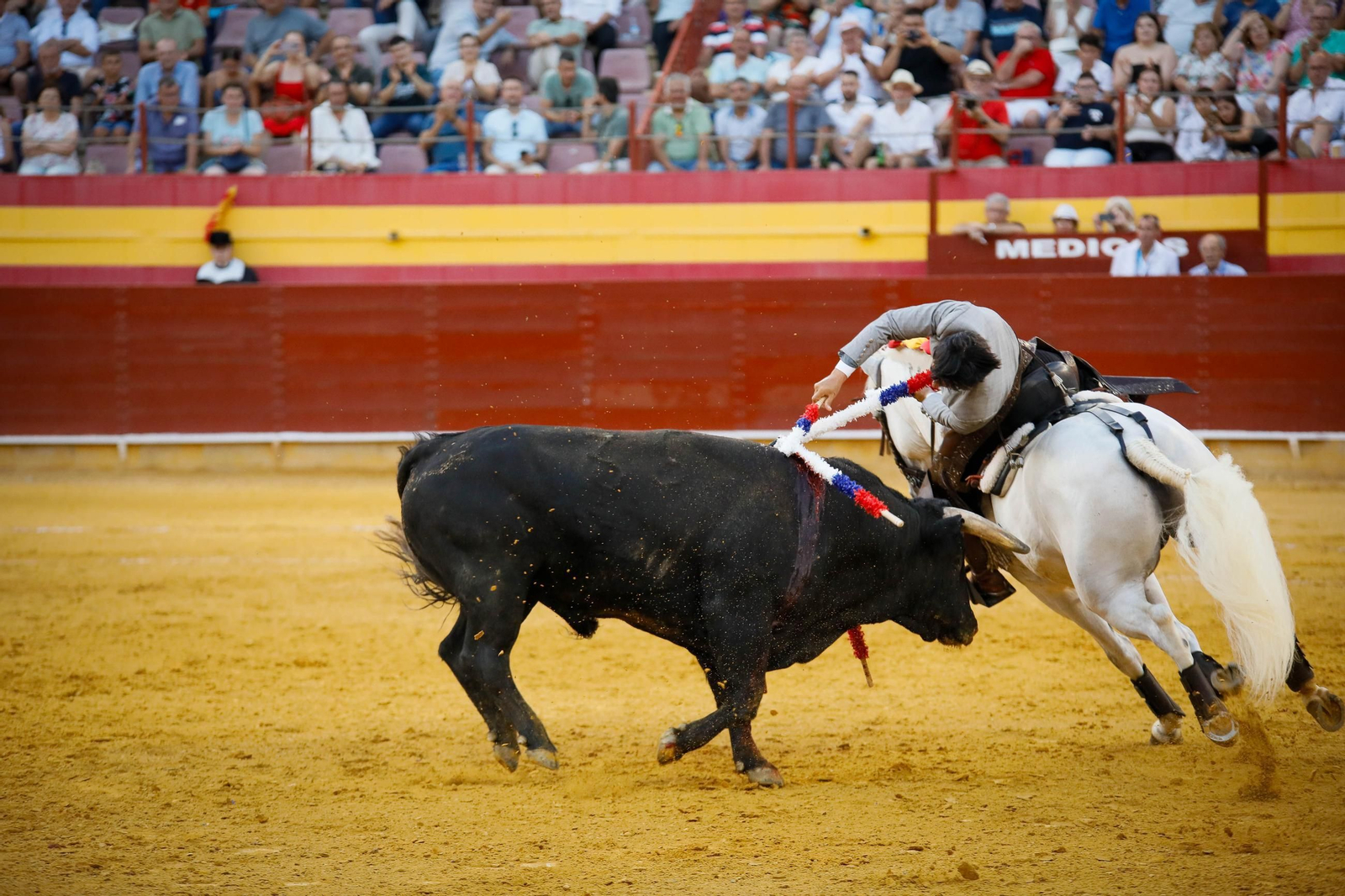 Imágenes de la corrida de toros en Roquetas de Mar