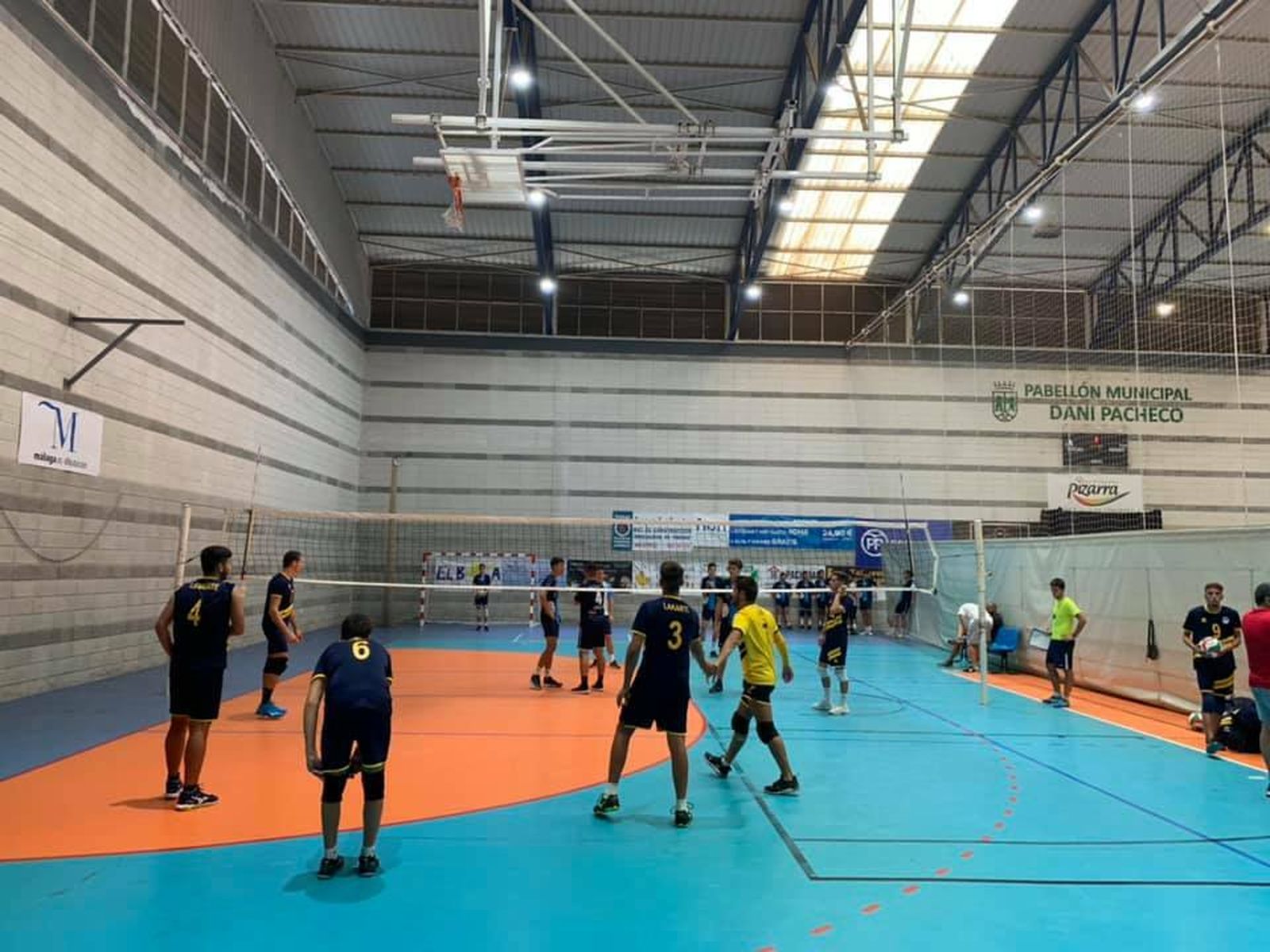 El Voley Pizarra, en un entrenamiento.