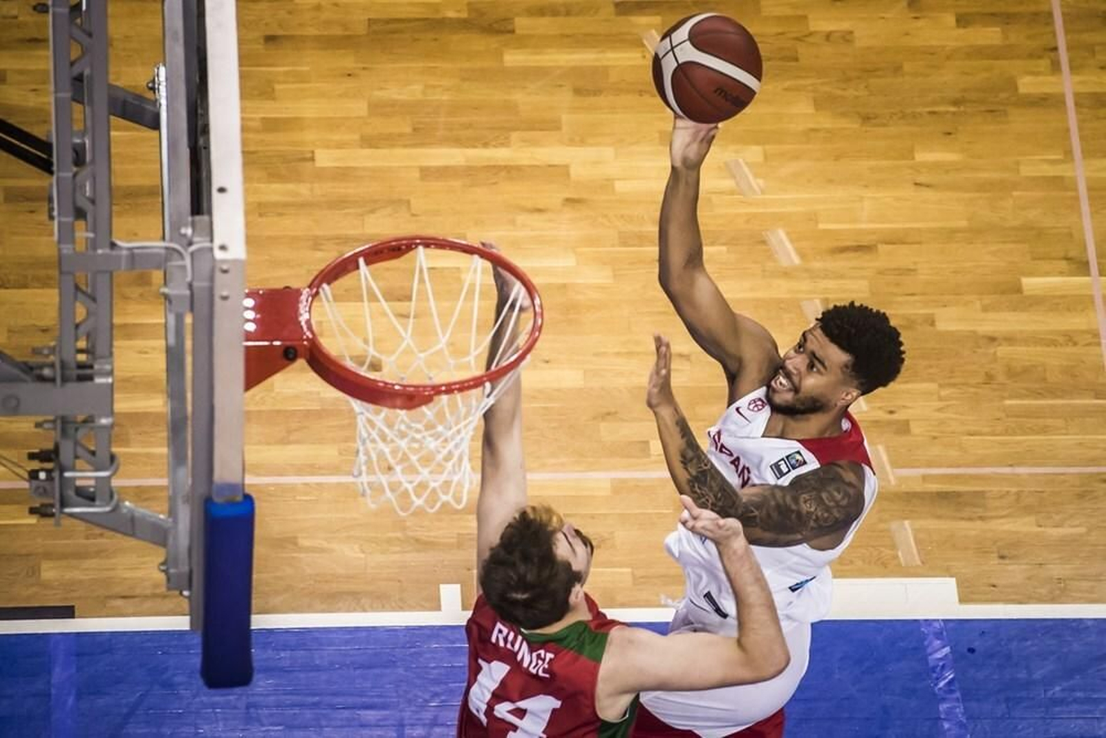 Fotos: los cinco 'malagueños' con España sub 20 en Brno