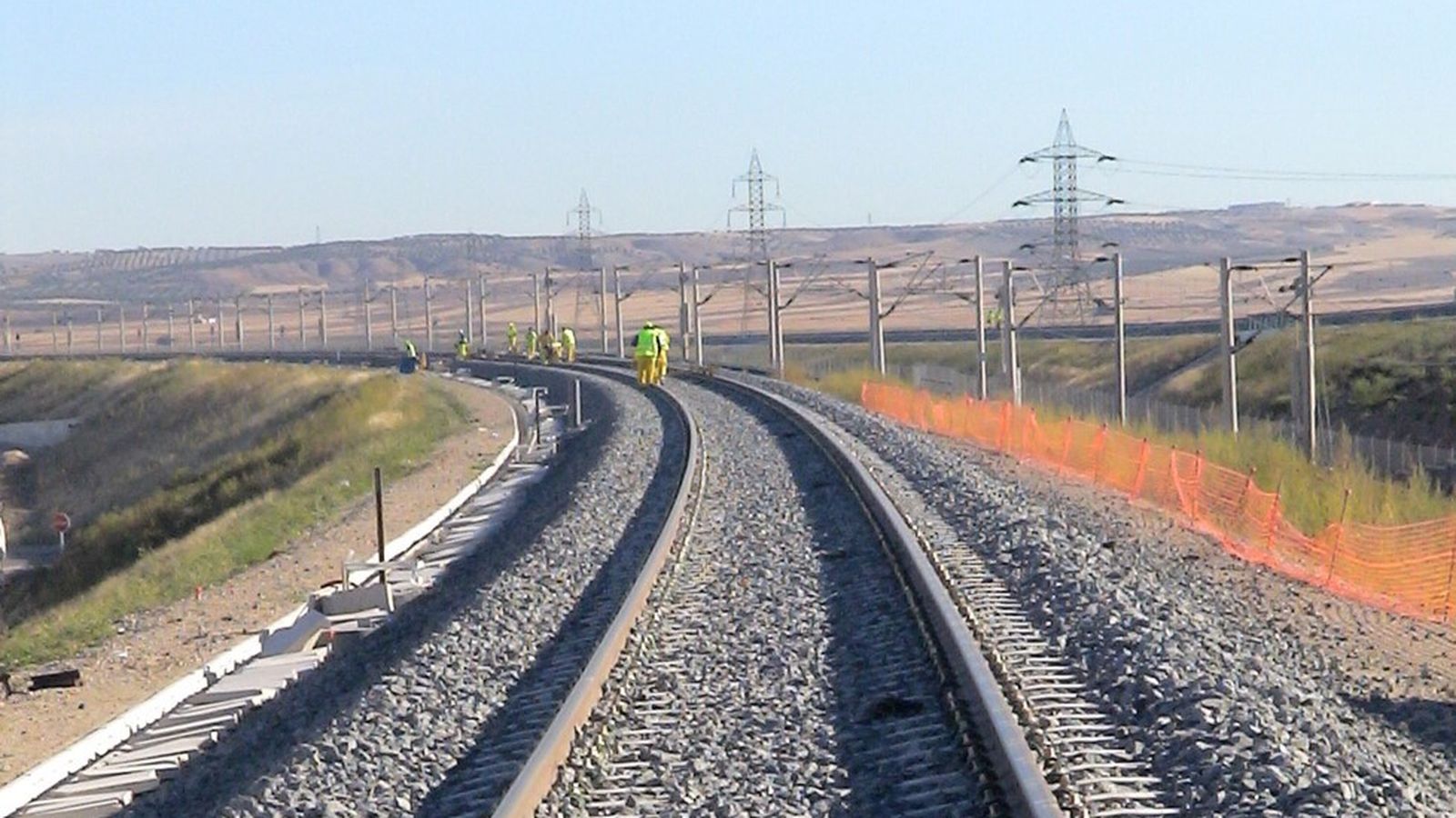 Las vías del tren de Alta Velocidad Sevilla-Madrid.