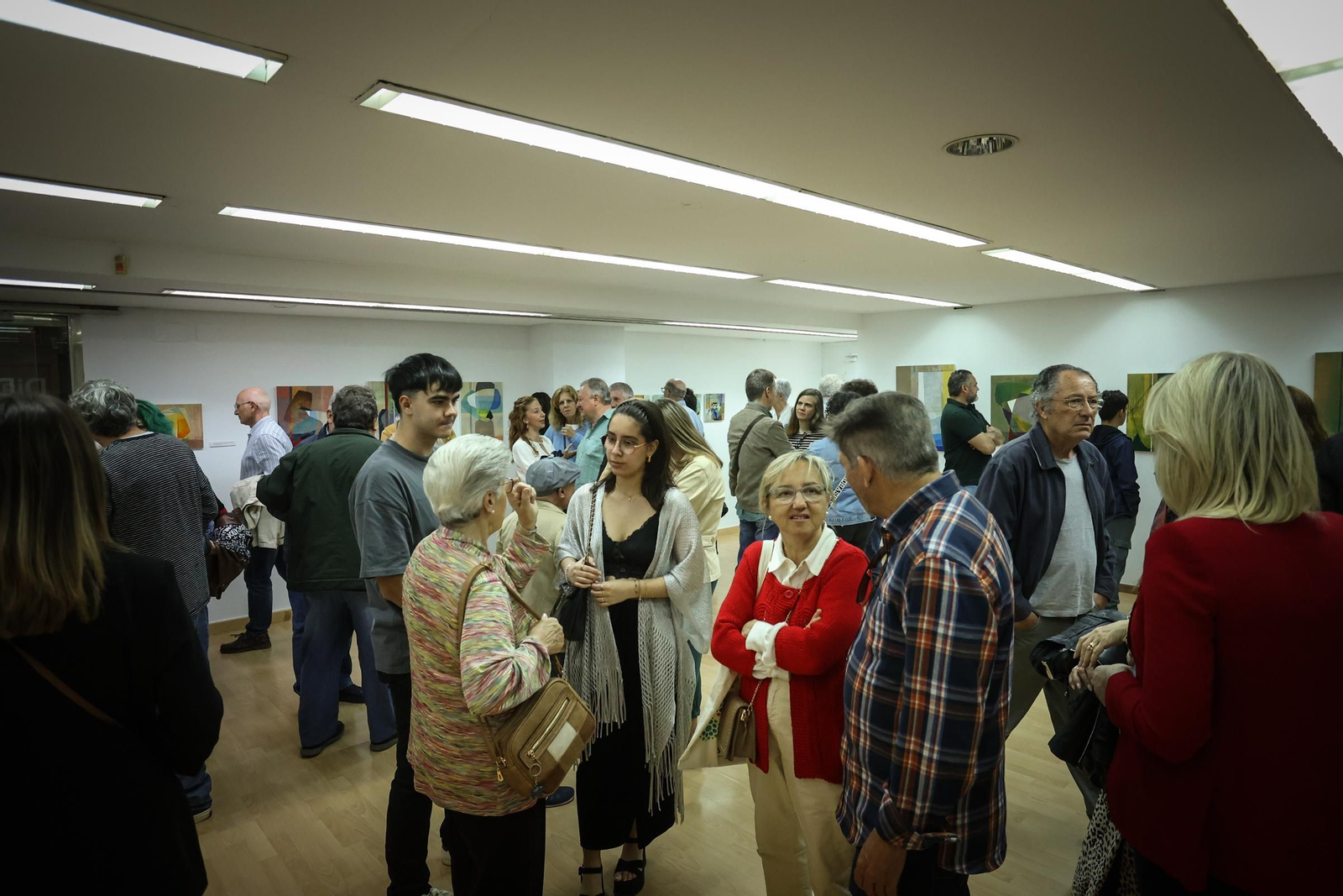 Imágenes de la inauguración de la exposición de Pepe Márquez en la sala ArteAdiario