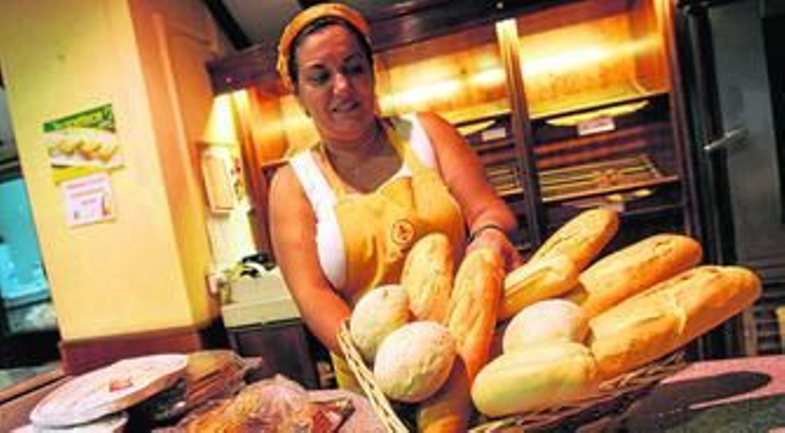 Una panadería en Málaga, un reencuentro con la raíz, con la tierra, con el origen. Y una oportunidad a la esperanza.