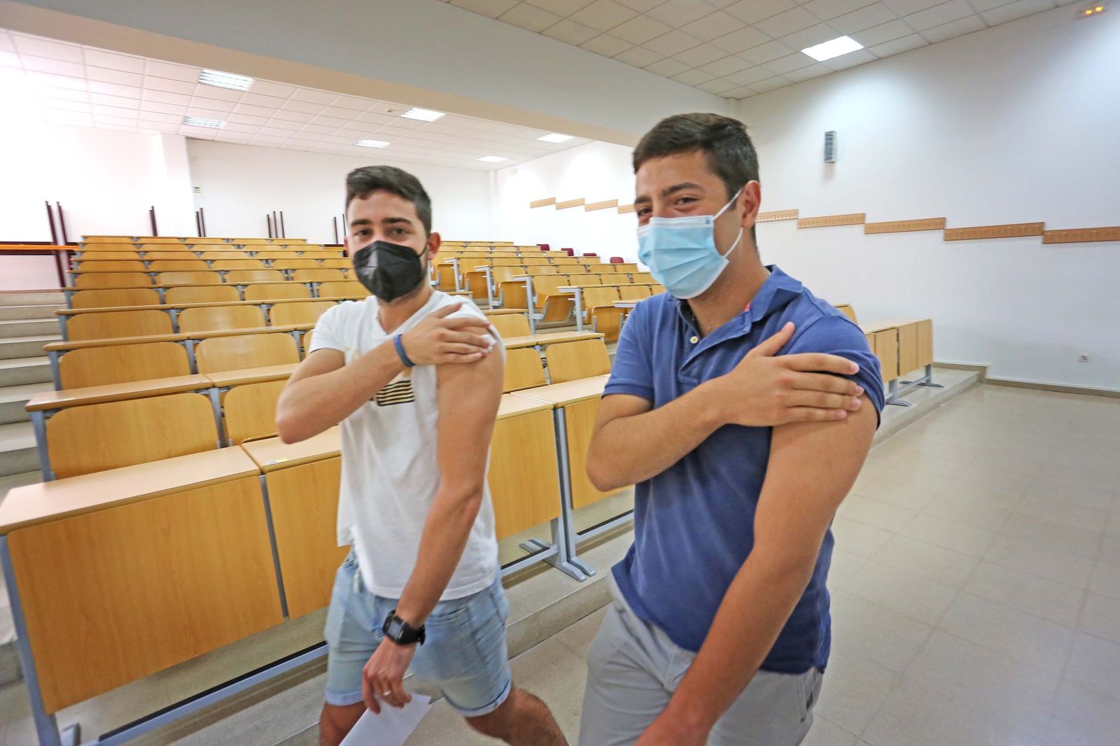 Nuevas vacunaciones masivas en el campus de la UCA en Jerez