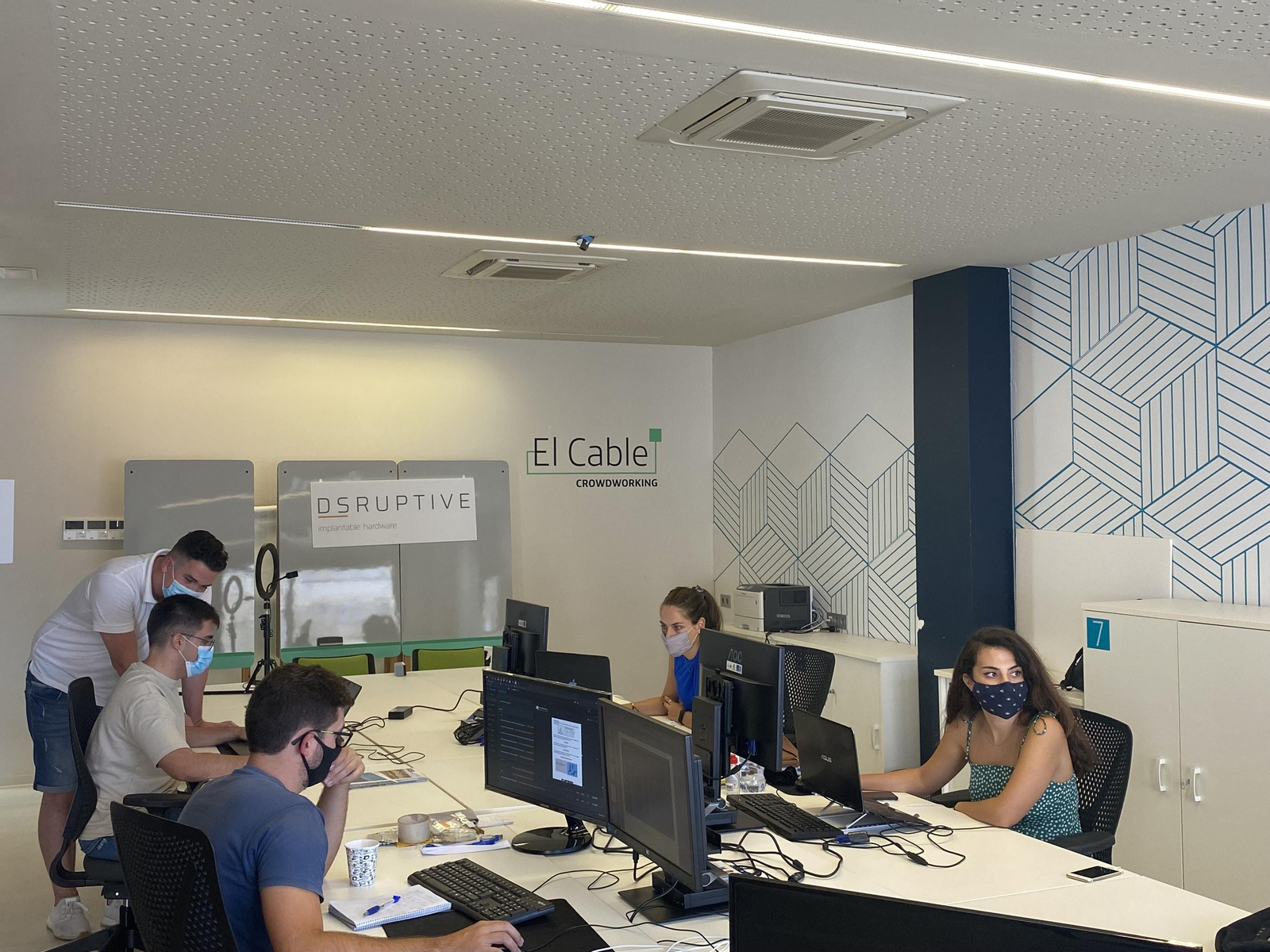 Estudiantes de la UAL podrán hacer prácticas en startups de Andalucía Open Future y Cajamar Innova