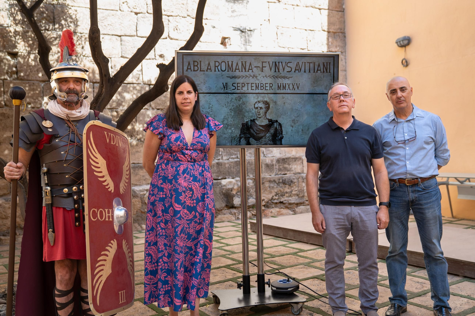 Almudena Morales con Francisco Javier Sánchez y Juan Antonio Oliva.