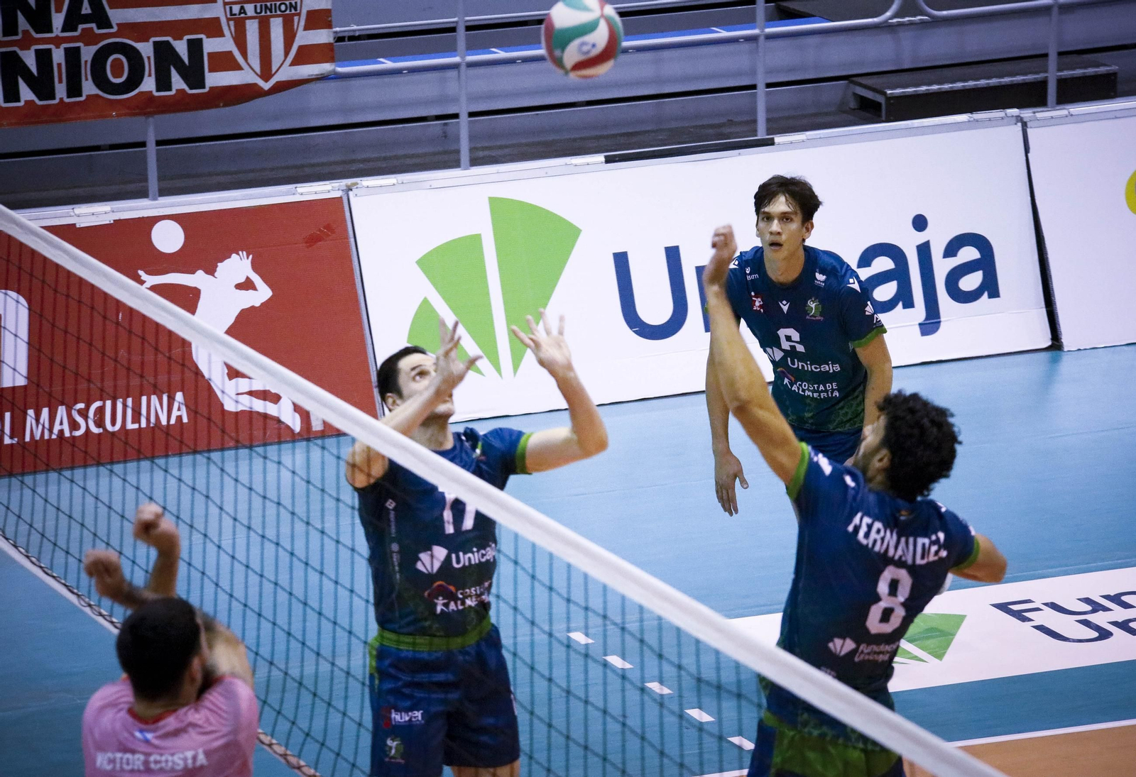 Unicaja Costa de Almería-Arenal Emeve de la Superliga, en imágenes