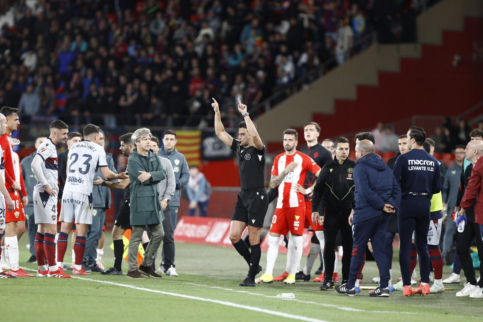 Las mejores imágenes del partido U.D. Almería-Levante U.D.