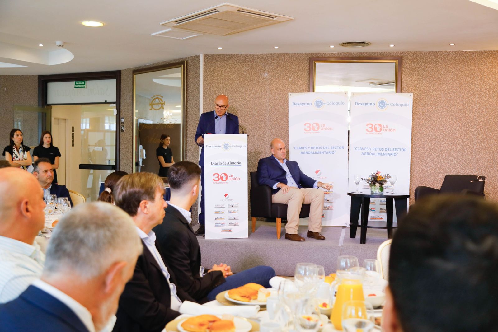 Imágenes del desayuno coloquio de Diario de Almería, con Jesús Barranco, CEO de La Unión