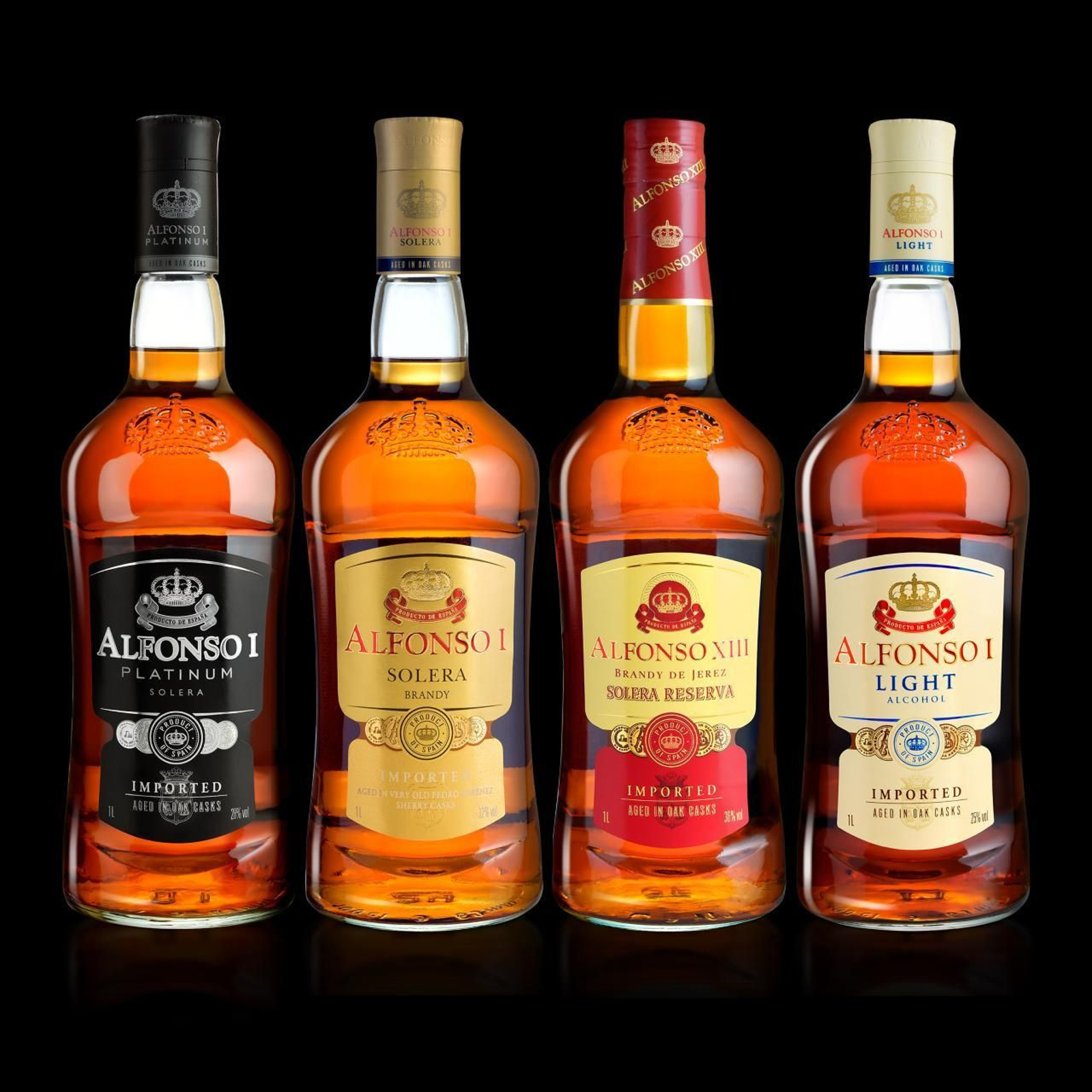 Algunos de los brandies de Jerez y bebidas espirituosas de la gama de ‘Alfonso’.