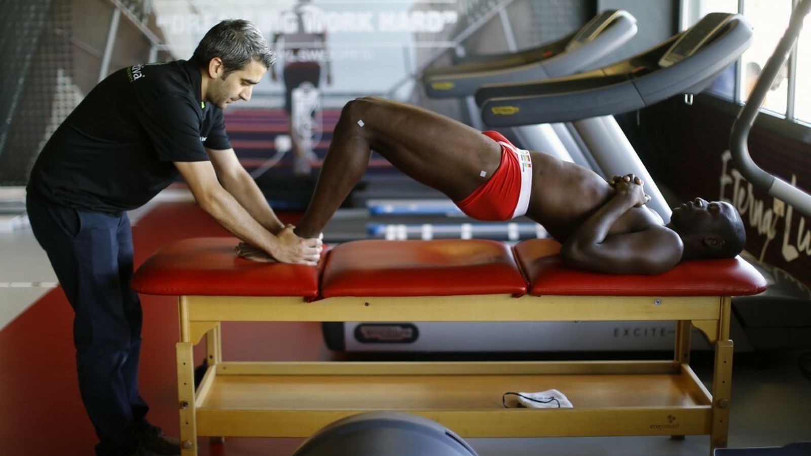 Adrián Ramos en una de las pruebas médicas que se le hicieron a los jugadores.