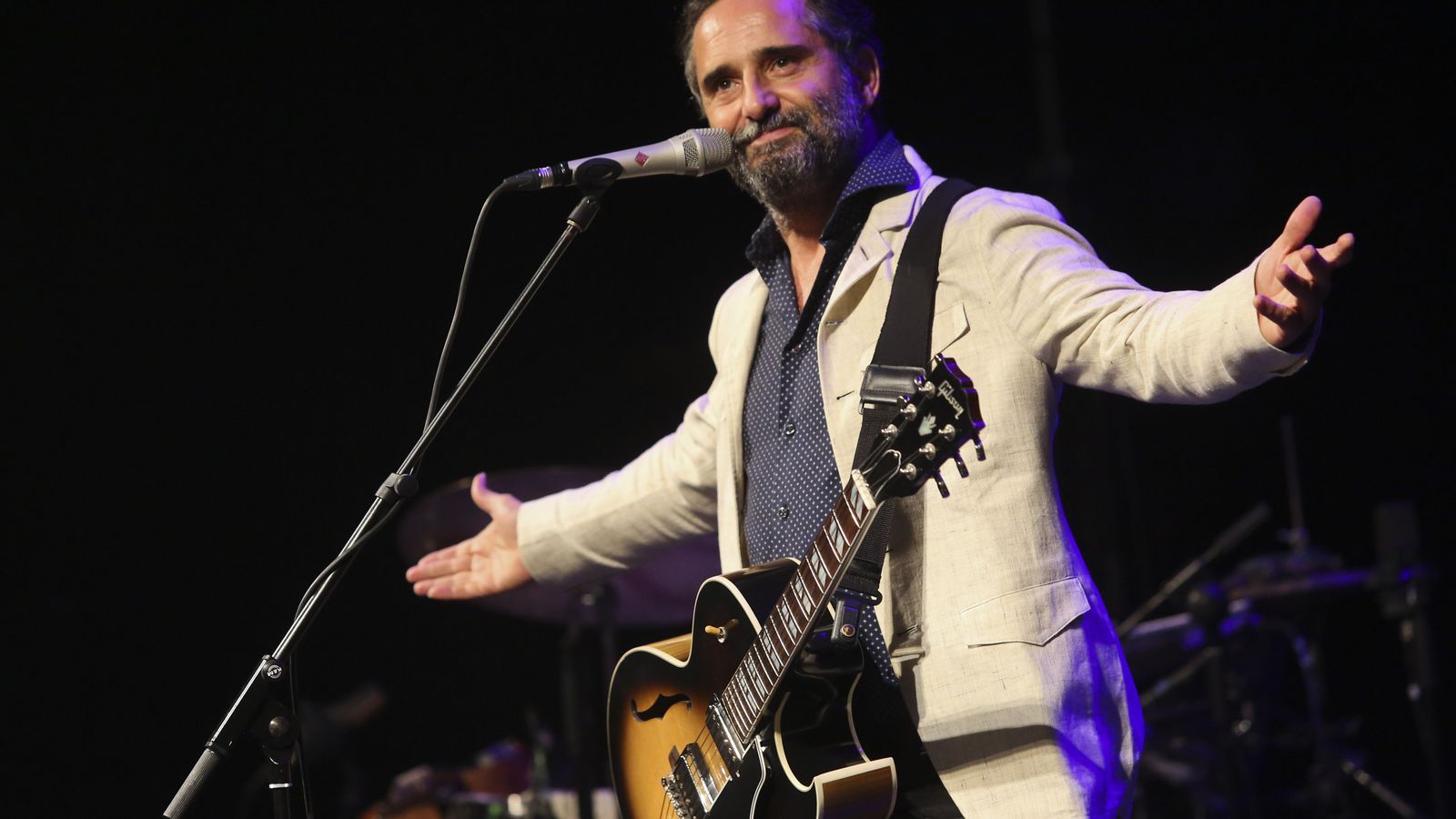 El cantante actuará en Granada el 31 de enero.