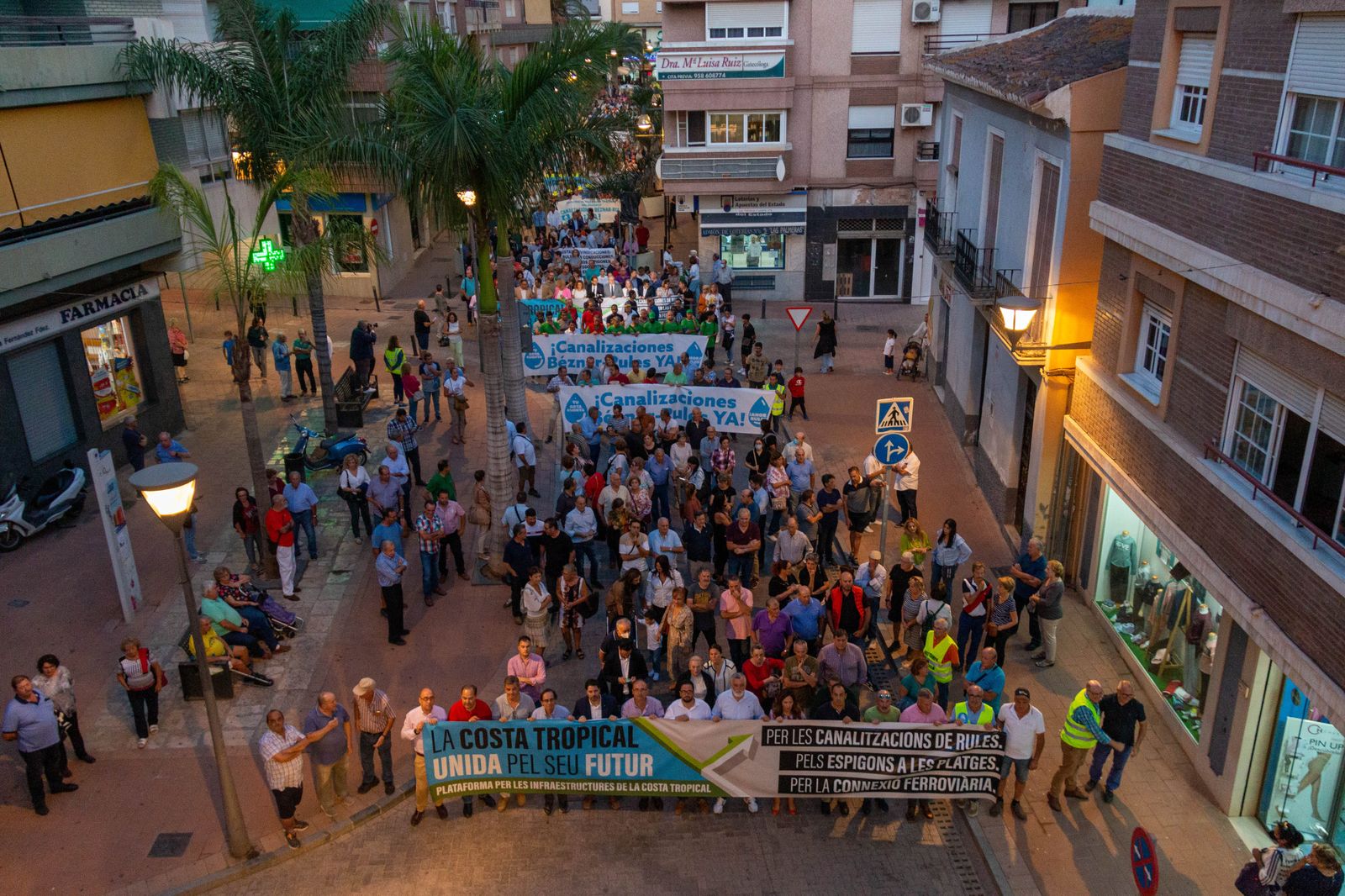 Manifestación por las infraestructuras de la Costa de Granada