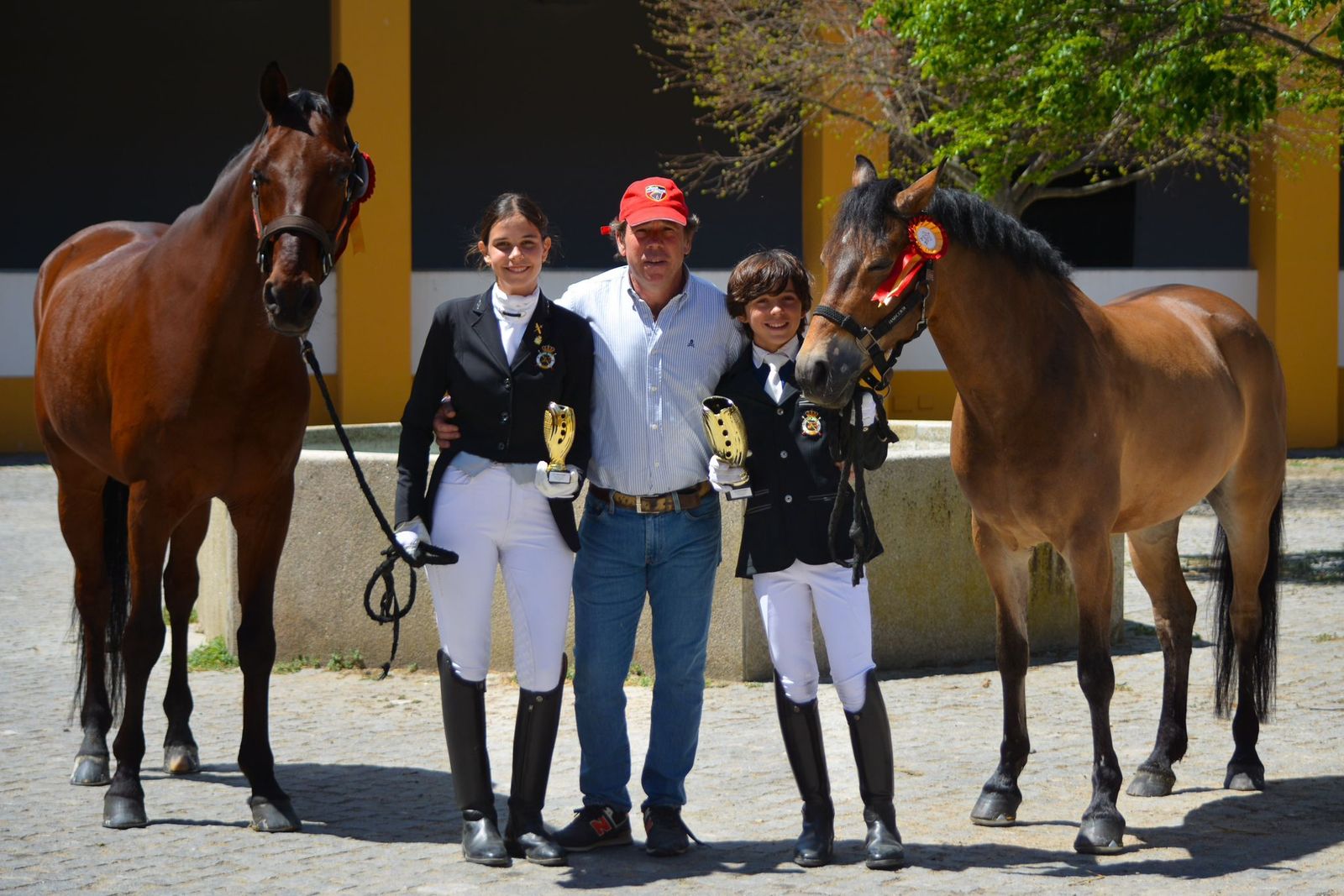 Andrea Lozano, Diego Ramírez y Curro Ramírez, del Dressage