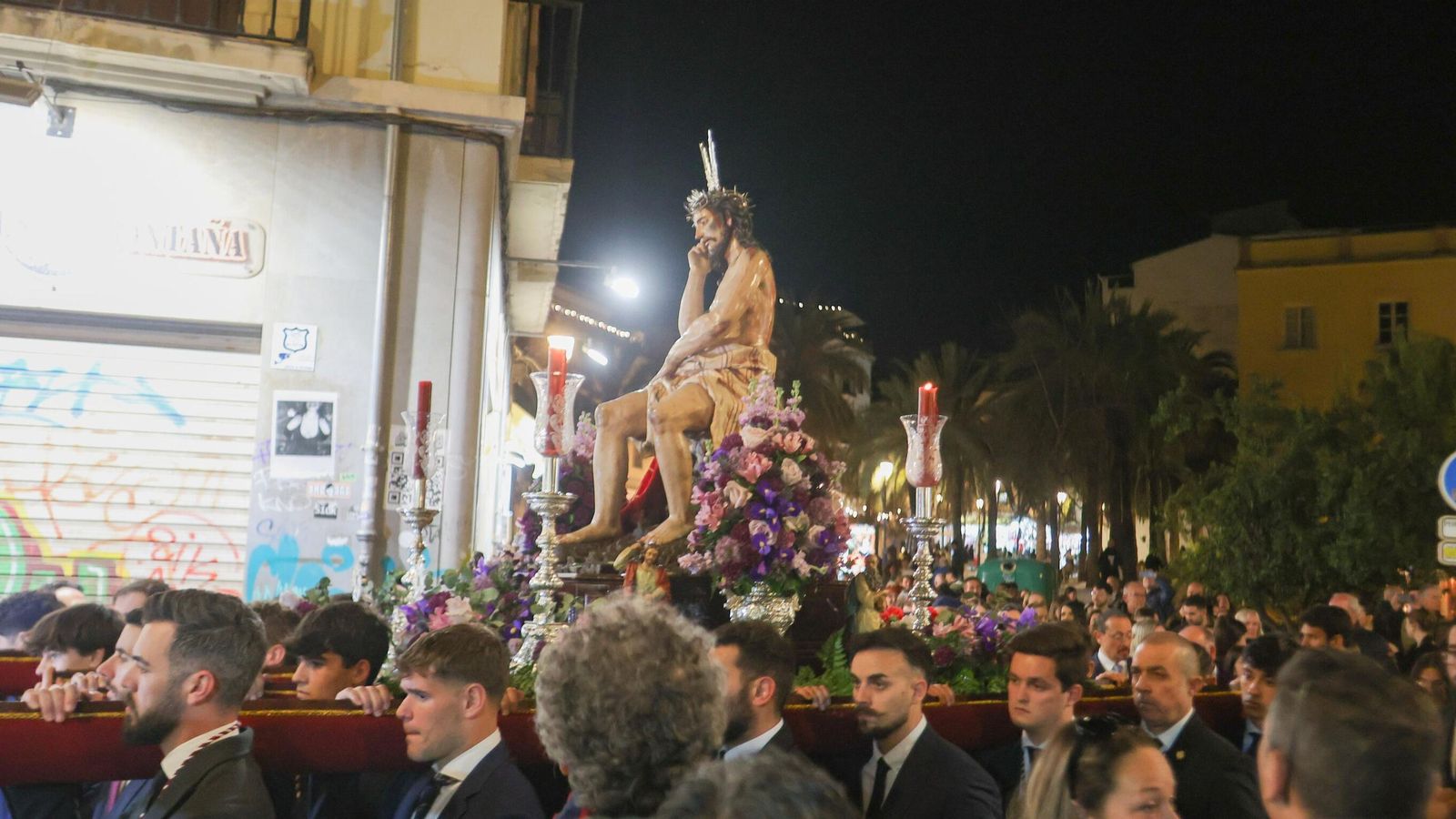 Fotogalería: Vía Crucis Hermandad de los Estudiantes 2025