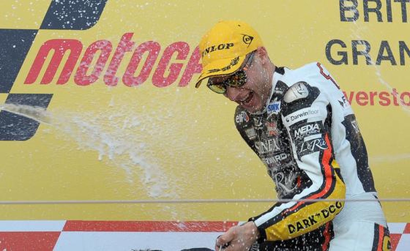 Cluzel celebrando su victoria.

Foto: EFE/ AFP/ Reuters