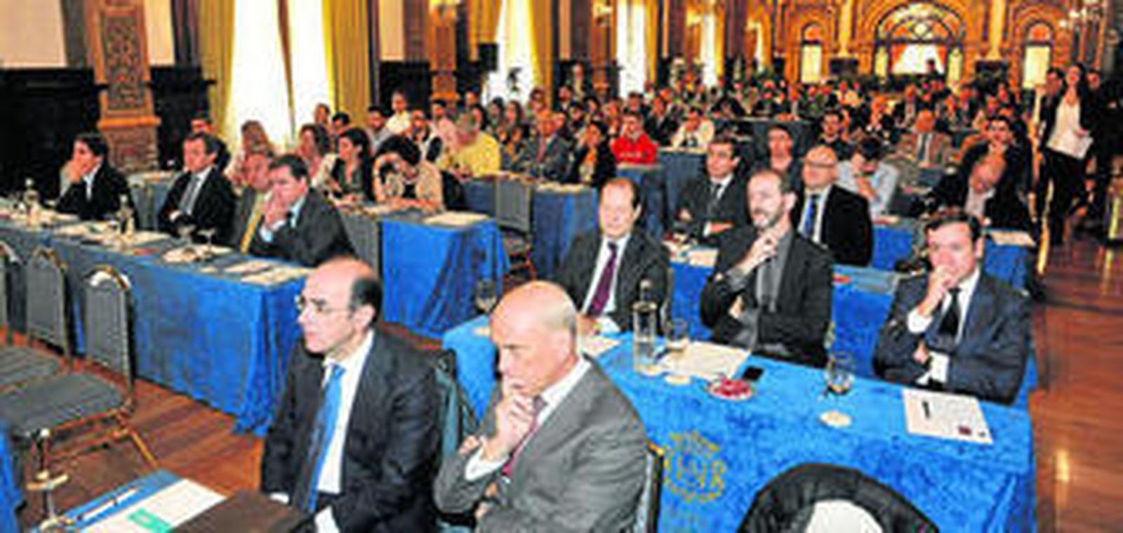 Imagen de la jornada sobre el MAB 'Hay vida más allá de Gowex' celebrada el jueves en Sevilla y que despertó gran expectación.