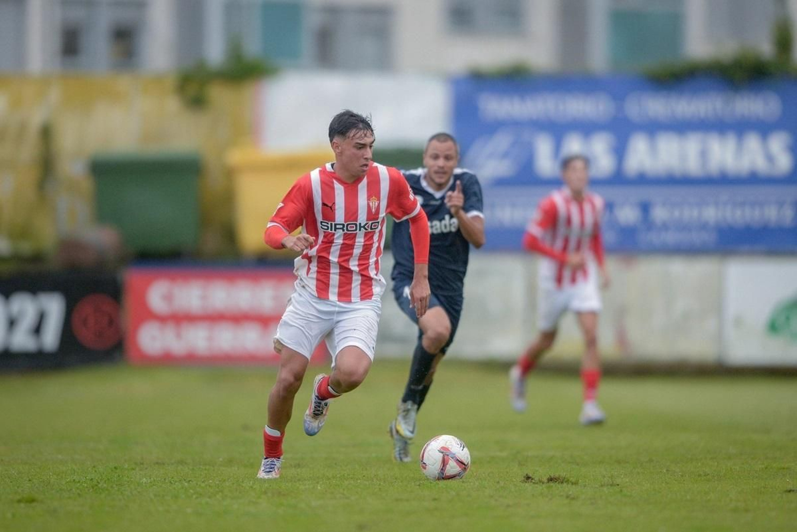 Álex Lozano, en un partido con el club sportinguista.
