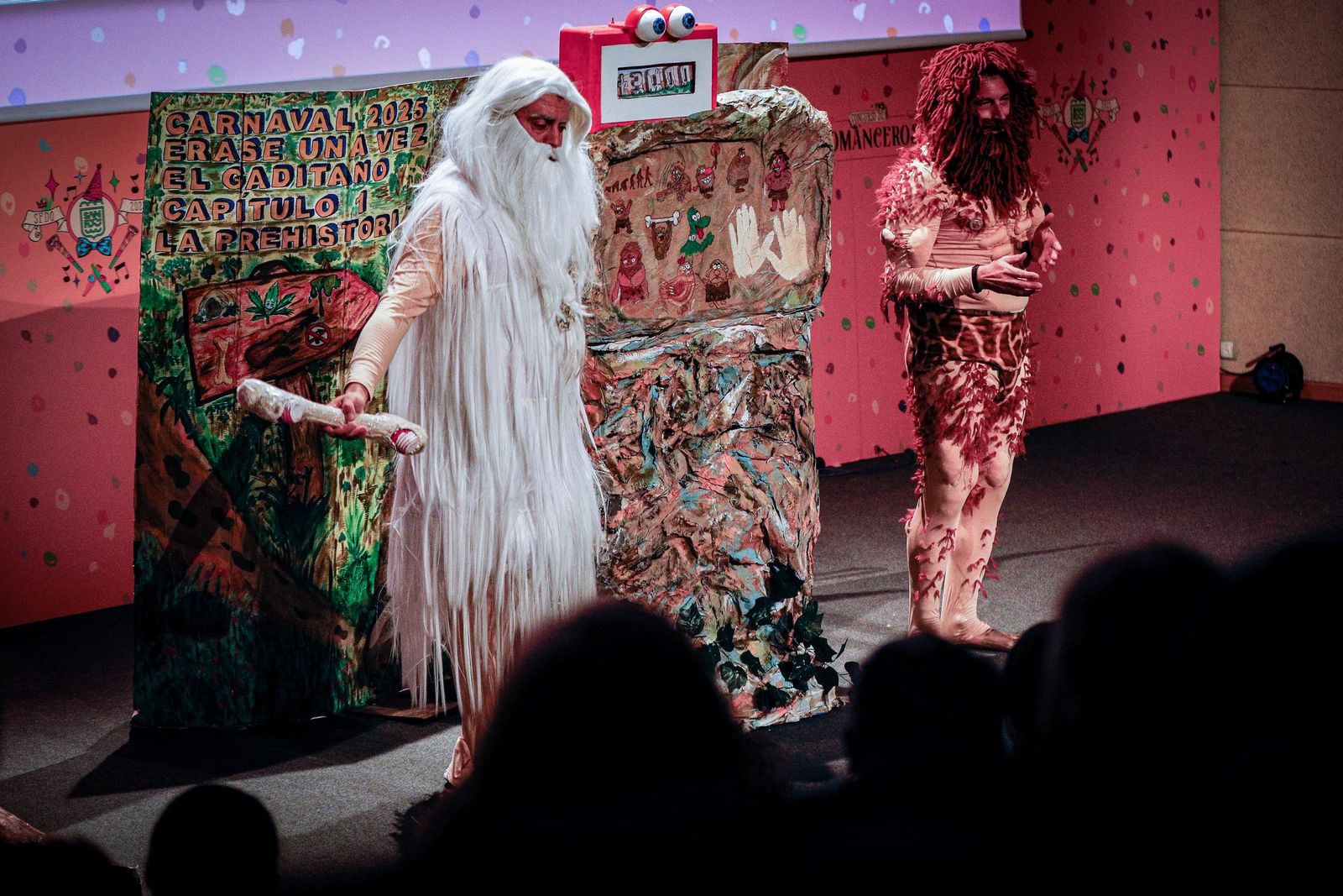 Carnaval en San Fernando: gran ambiente en el Concurso de Romanceros