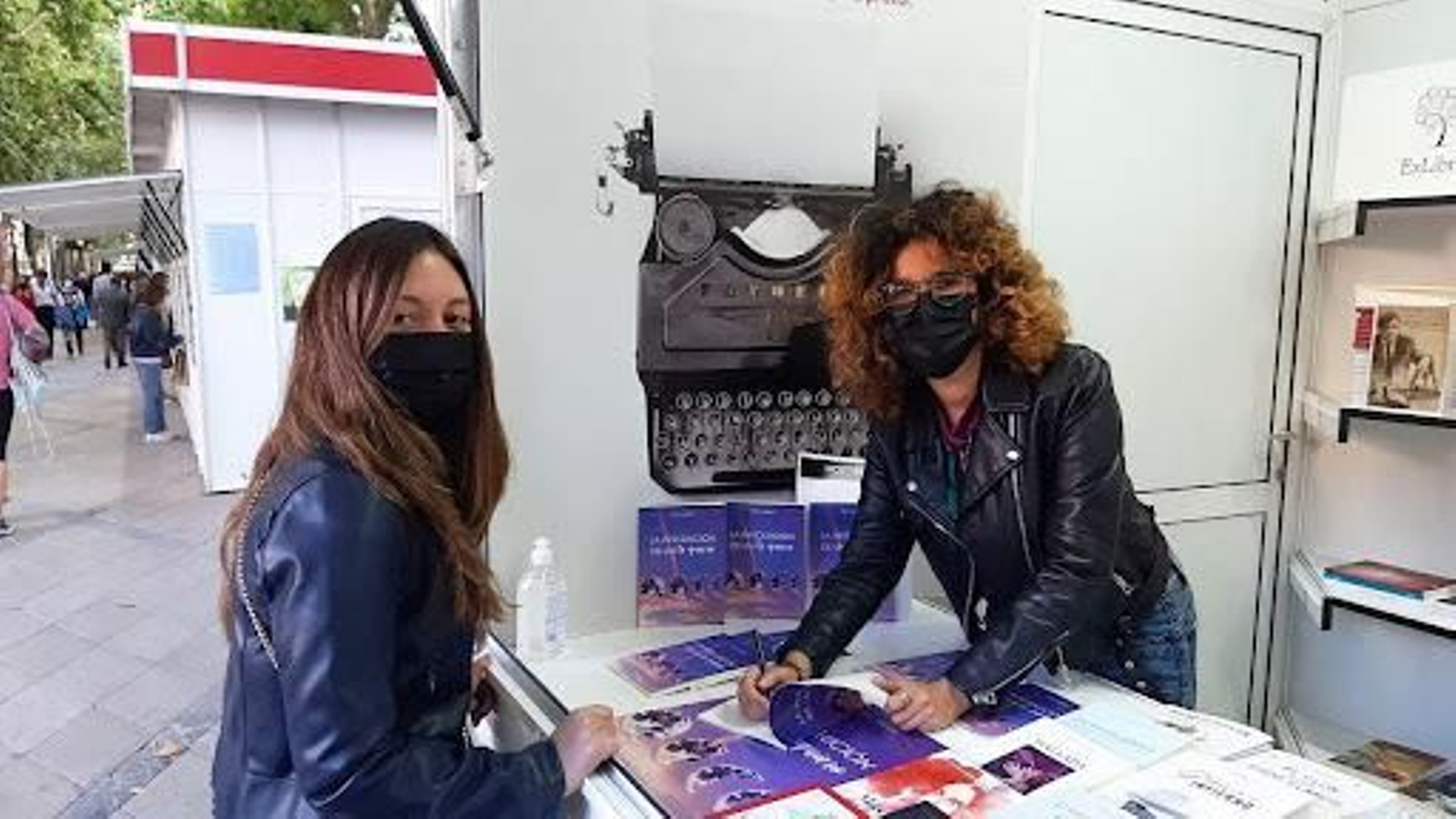Editorial ExLibric cita a más de 50 autores en la Feria del Libro de Sevilla