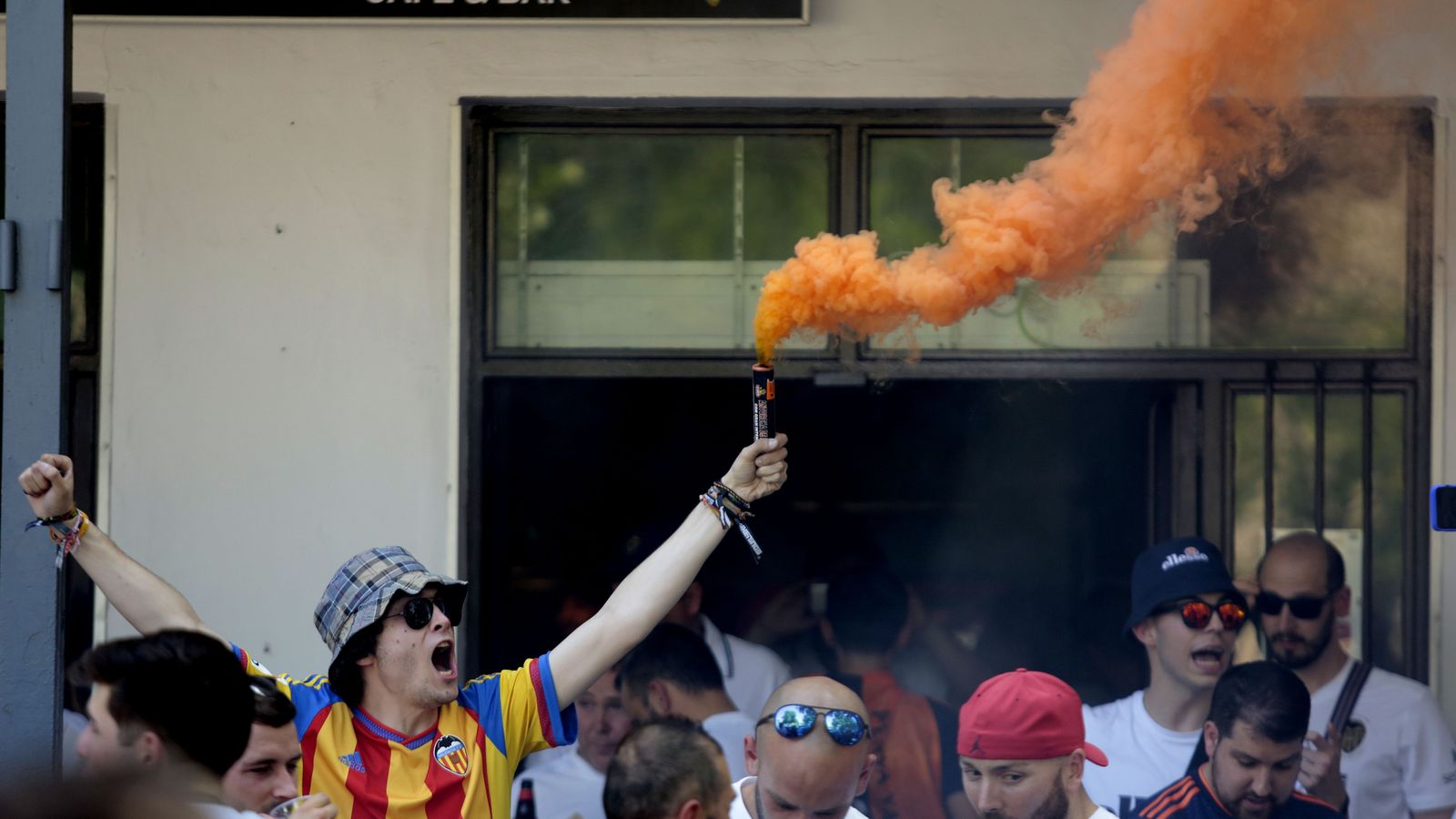 Espectaculares imágenes de la afición del Valencia