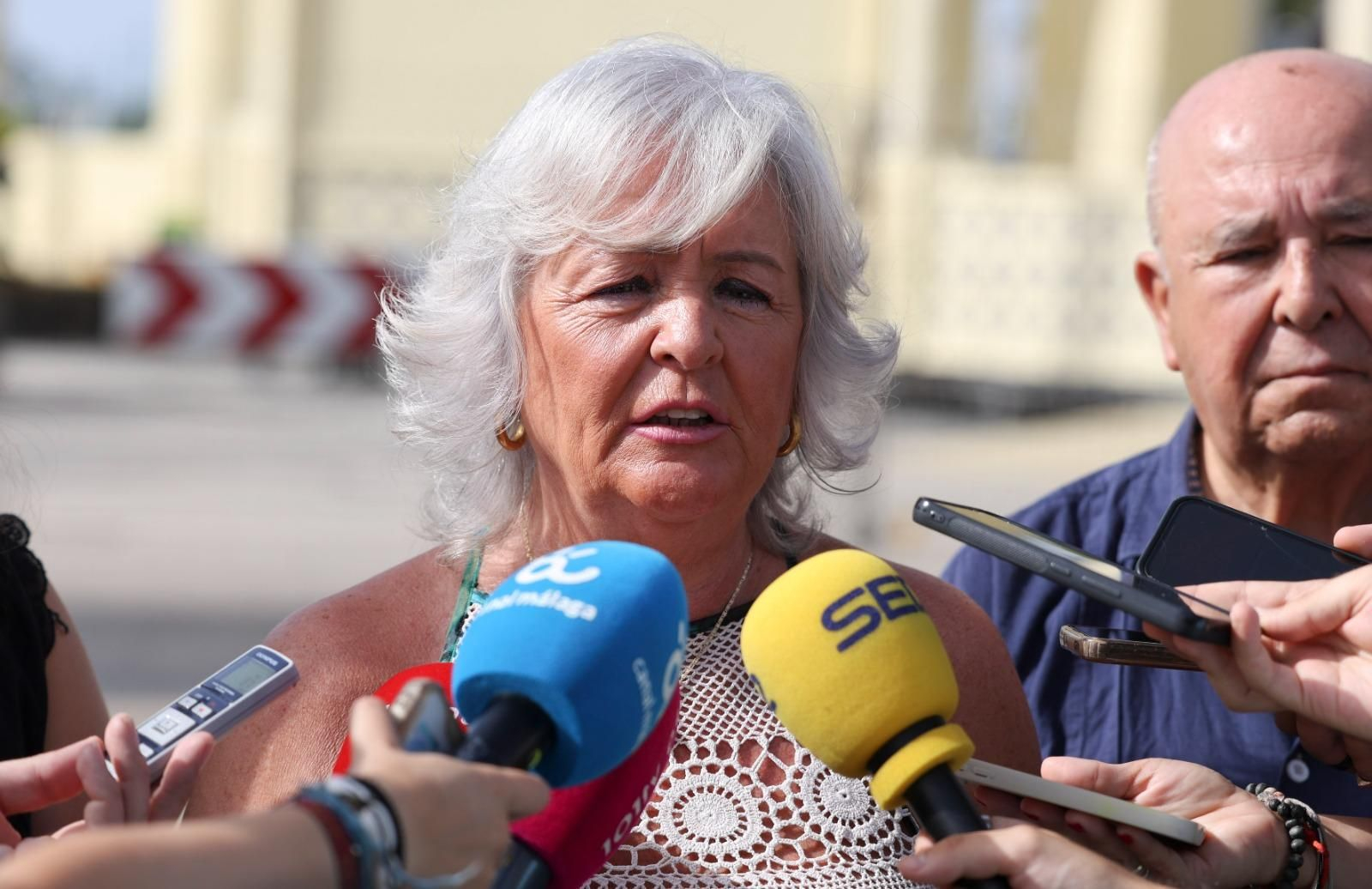 Teresa Porras en la presentación de las novedades de la Feria, donde se le ha preguntado por la limpieza de la ciuidad.