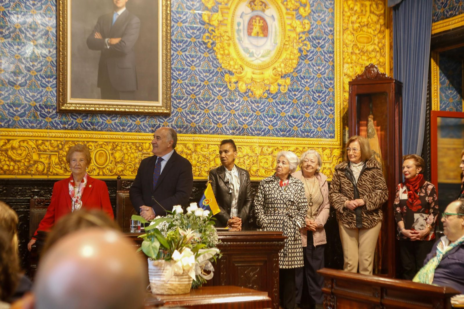 Fotos de la imposición de la insignia de la ciudad de Algeciras a Palma Briales de León