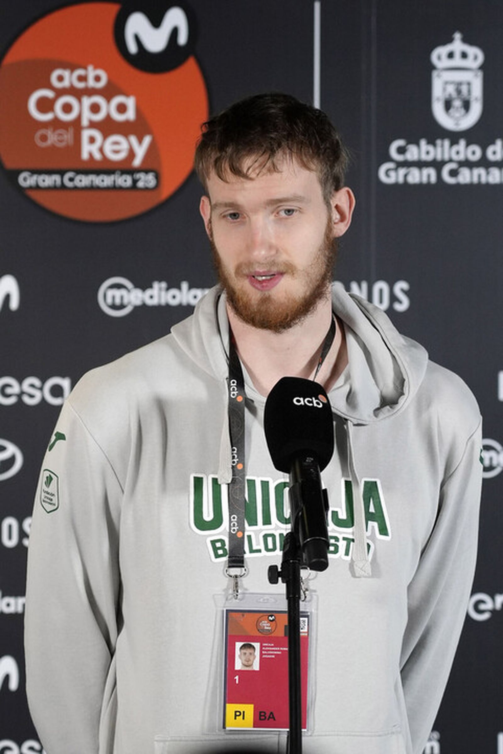 El Unicaja prueba el Gran Canaria Arena