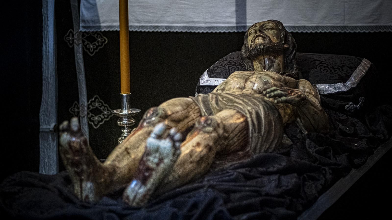 El Cristo Yacente del Santo Entierro.