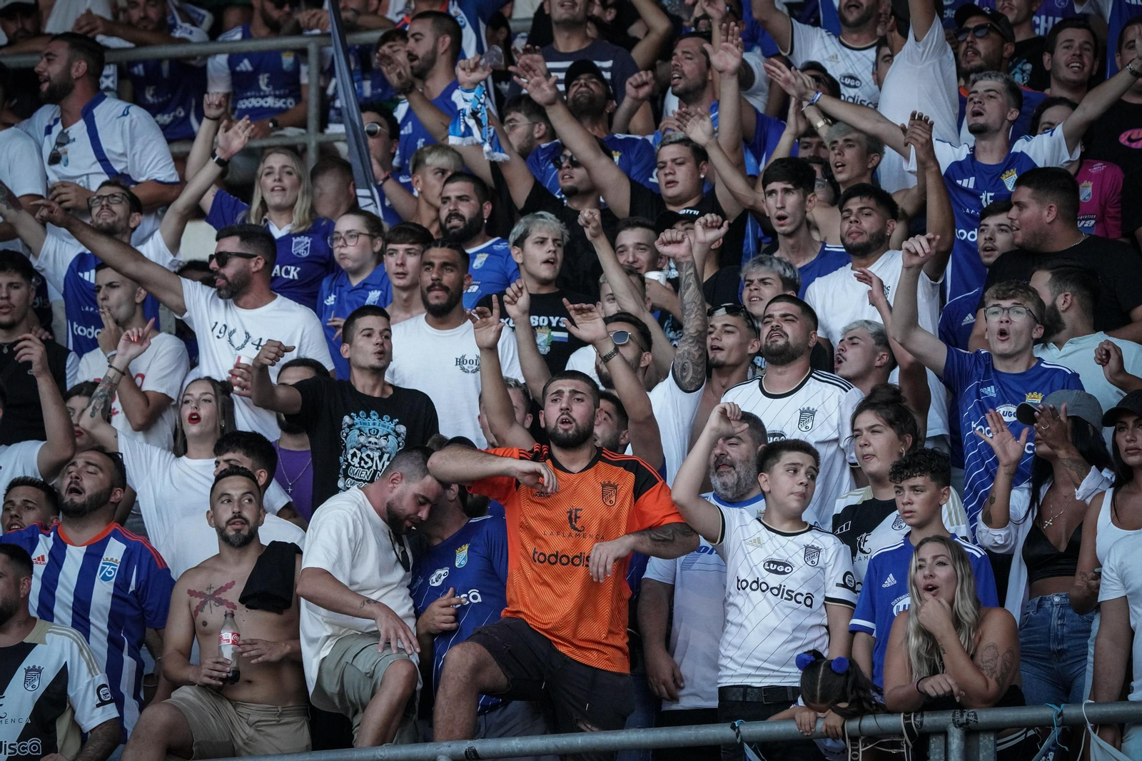 Búscate en el del partido del Xerez CD - UCAM