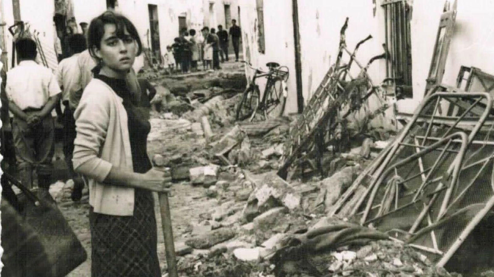 Encarni Pedrero en la calle Huerta Chica.