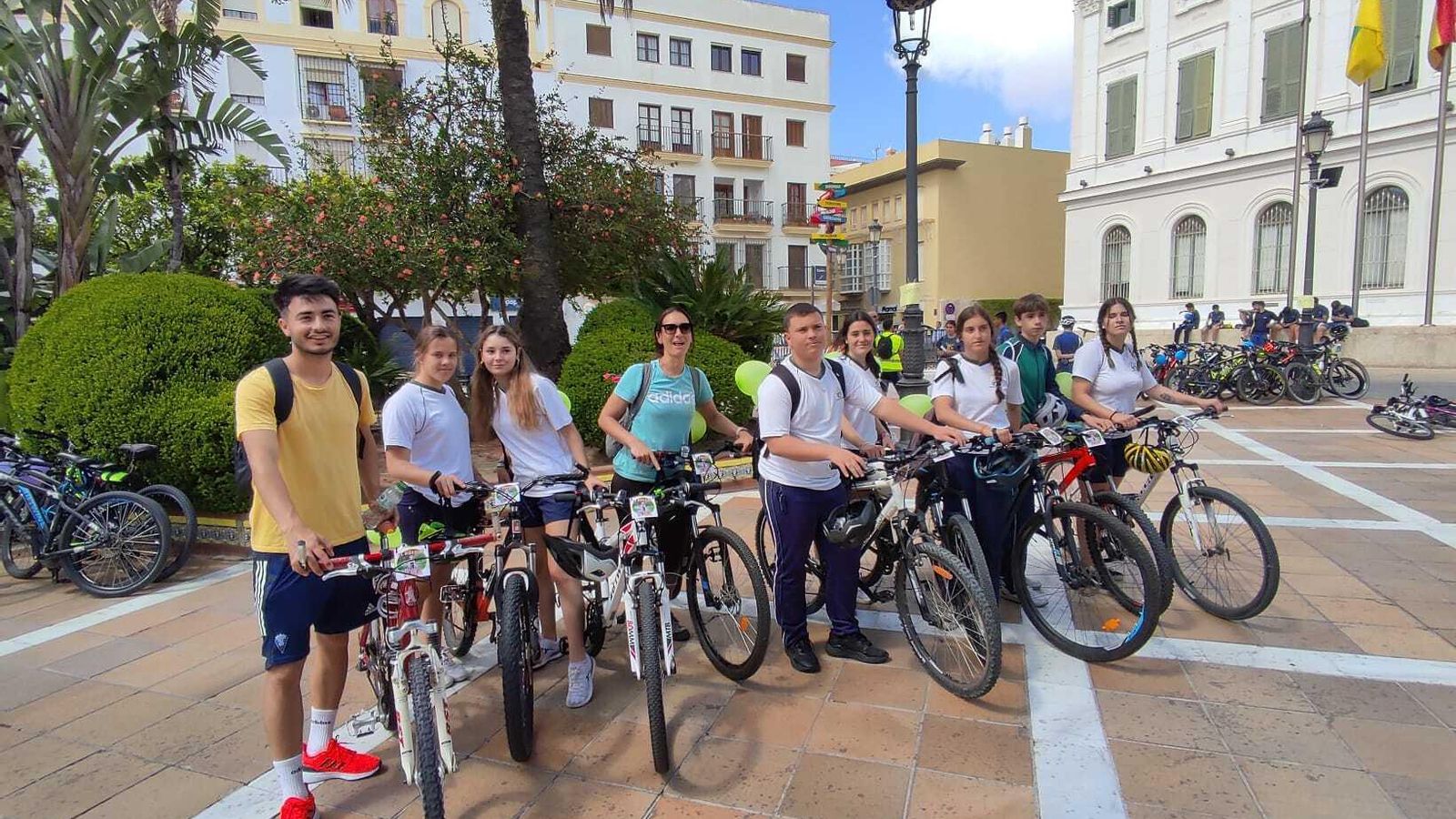 Uno de los grupos de alumnos y profesores participantes.