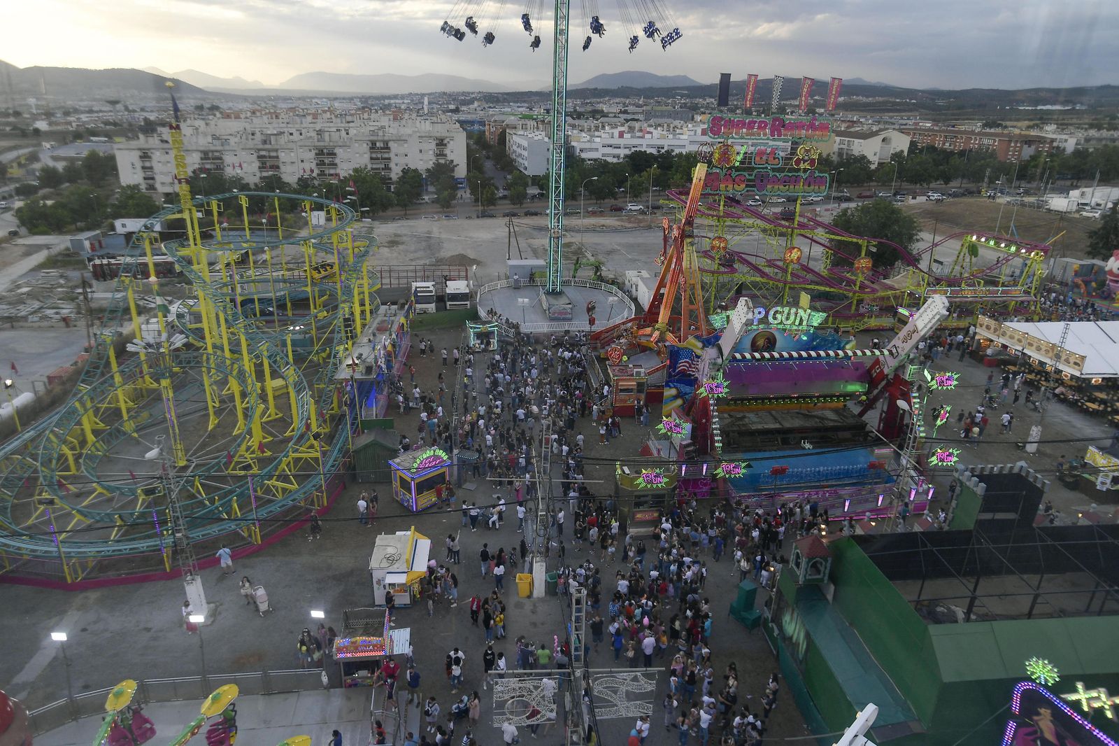 Fotos: el ferial del Corpus en la noche del viernes 4