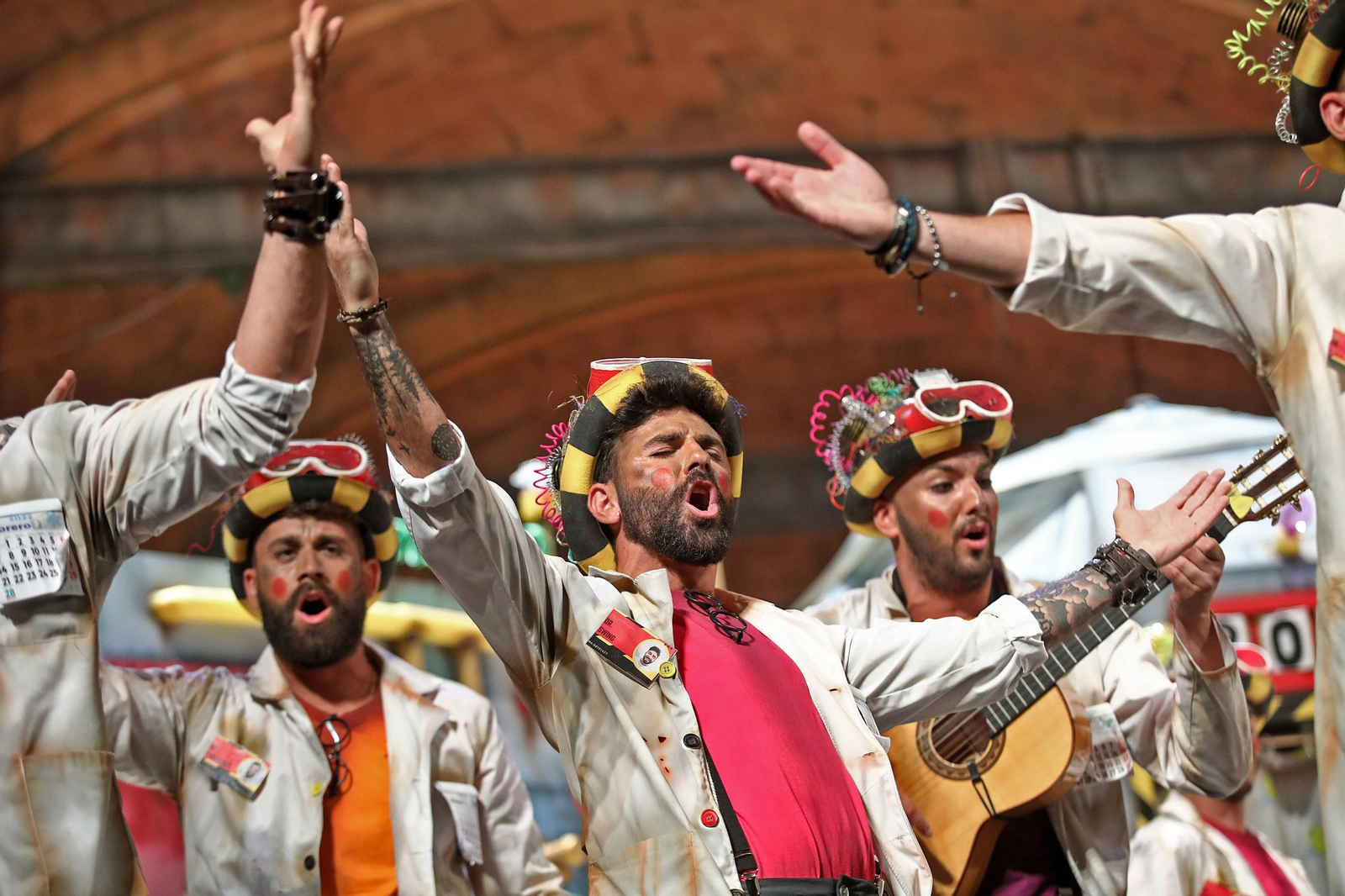 Chirigota '¿Me meto o no me meto?