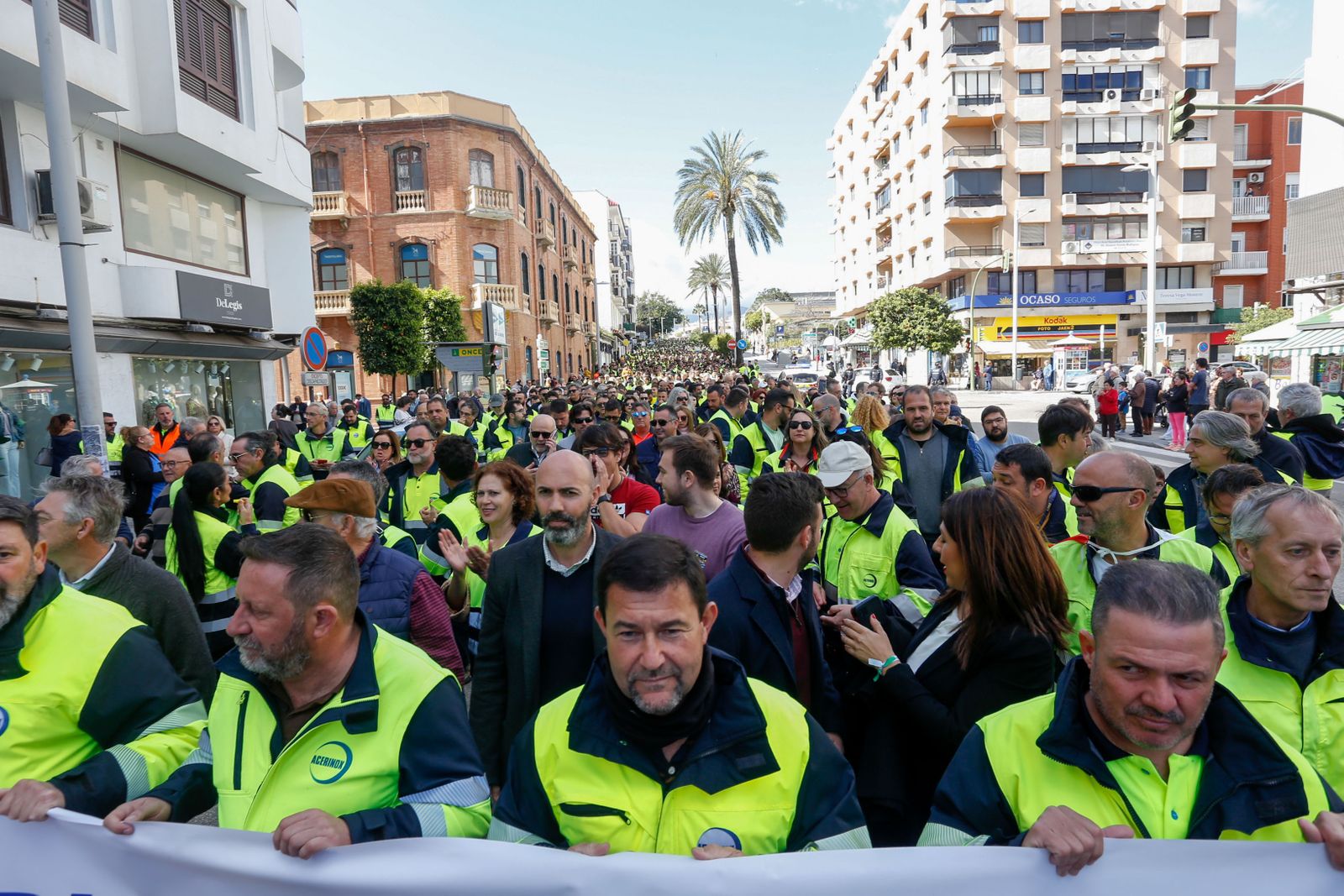 Las fotos de la manifestación de los trabajadores en huelga de Acerinox en Algeciras