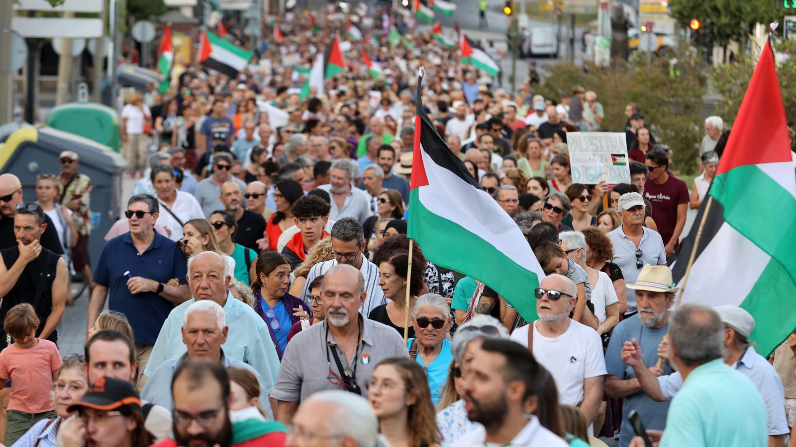 Imágenes de la manifestación 'Jerez con Palestina STOP Genocidio'