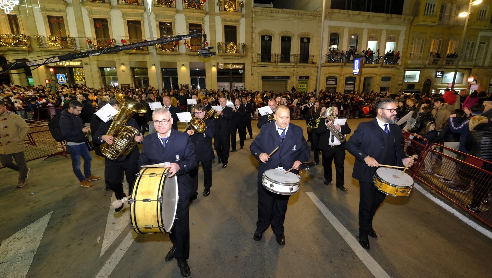 Fotogalería de la Cabalgata de Reyes Magos en Almería