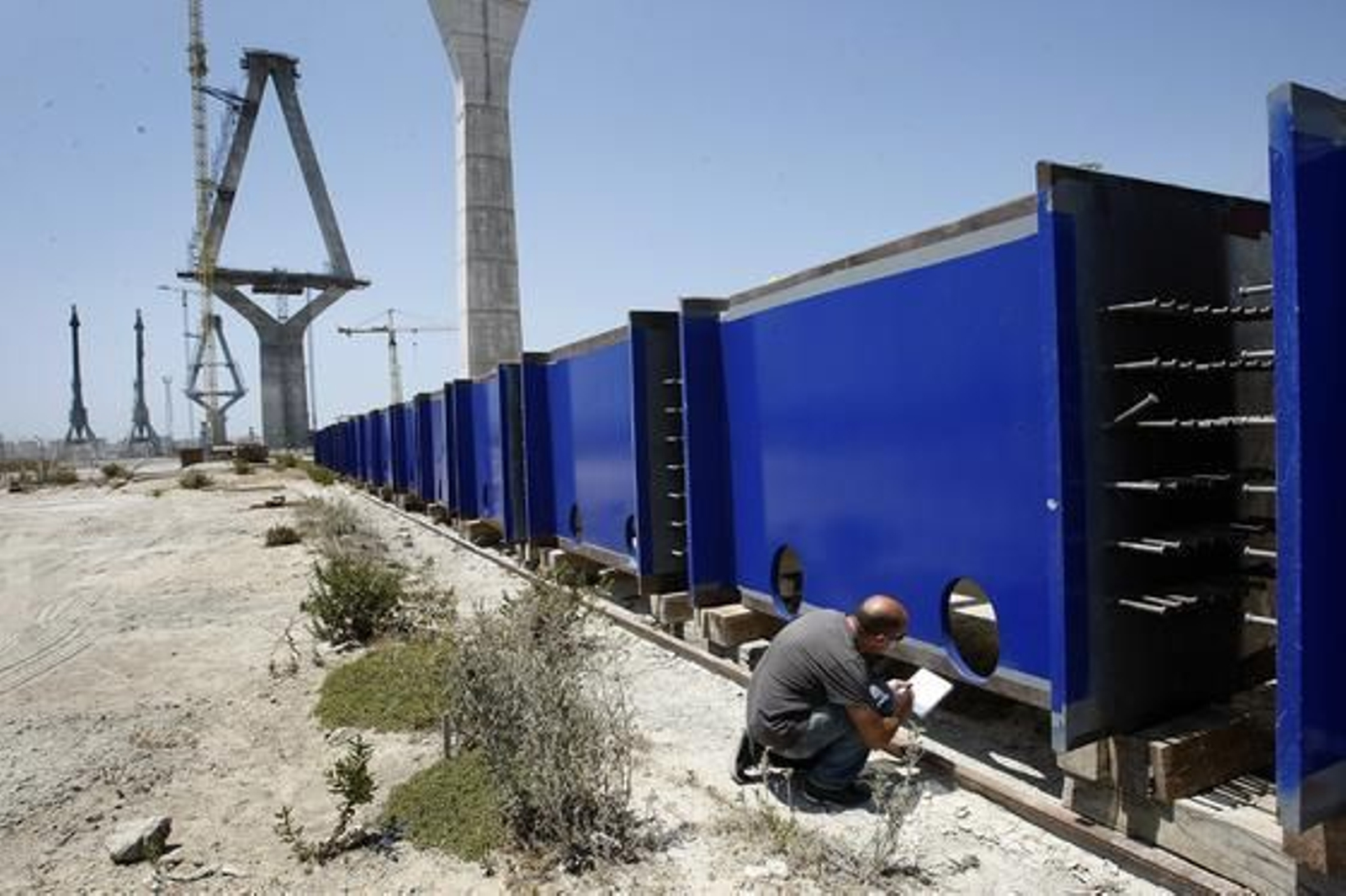Piezas del puente en la Cabezuela

Foto: Jose Braza