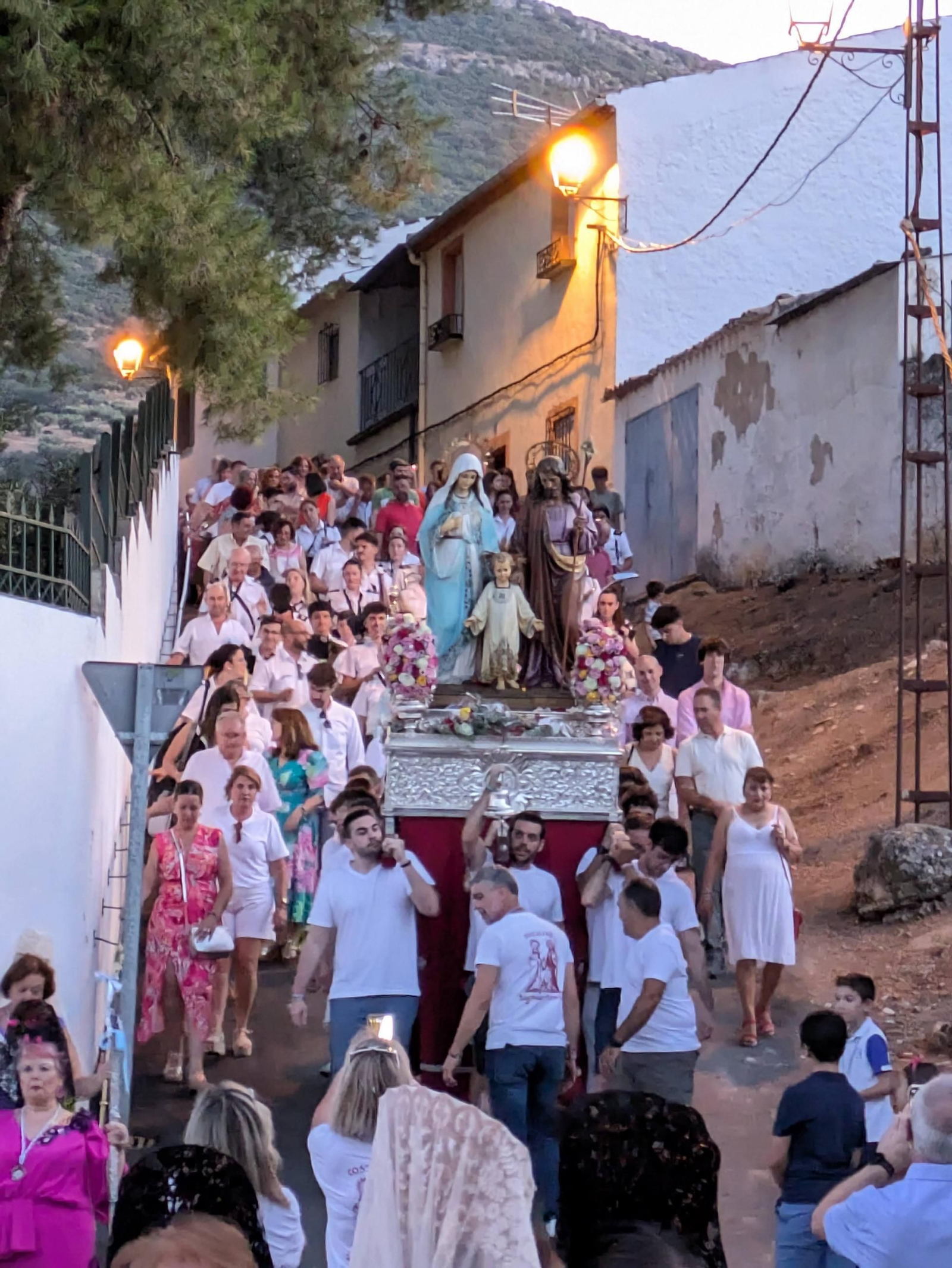 Las fiestas de la Sagrada Familia de Las Casillas de Martos, en imágenes