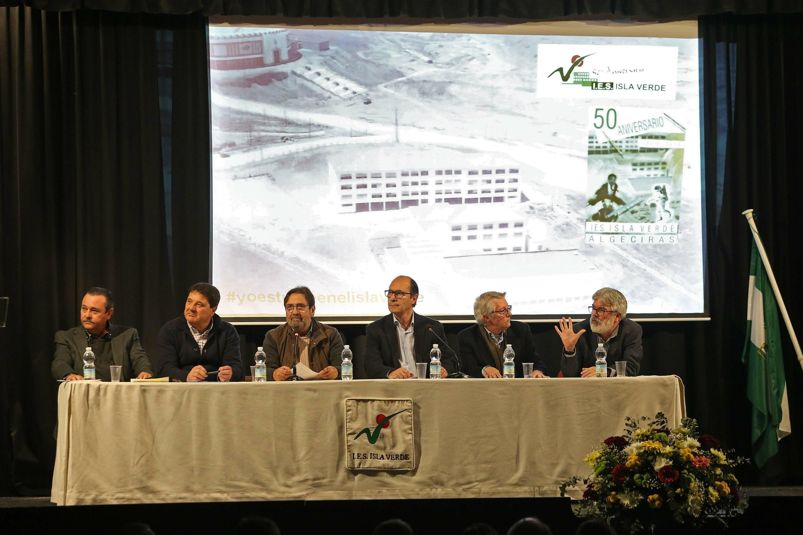 Coloquio en la celebración del 50 aniversario del IES Isla Verde