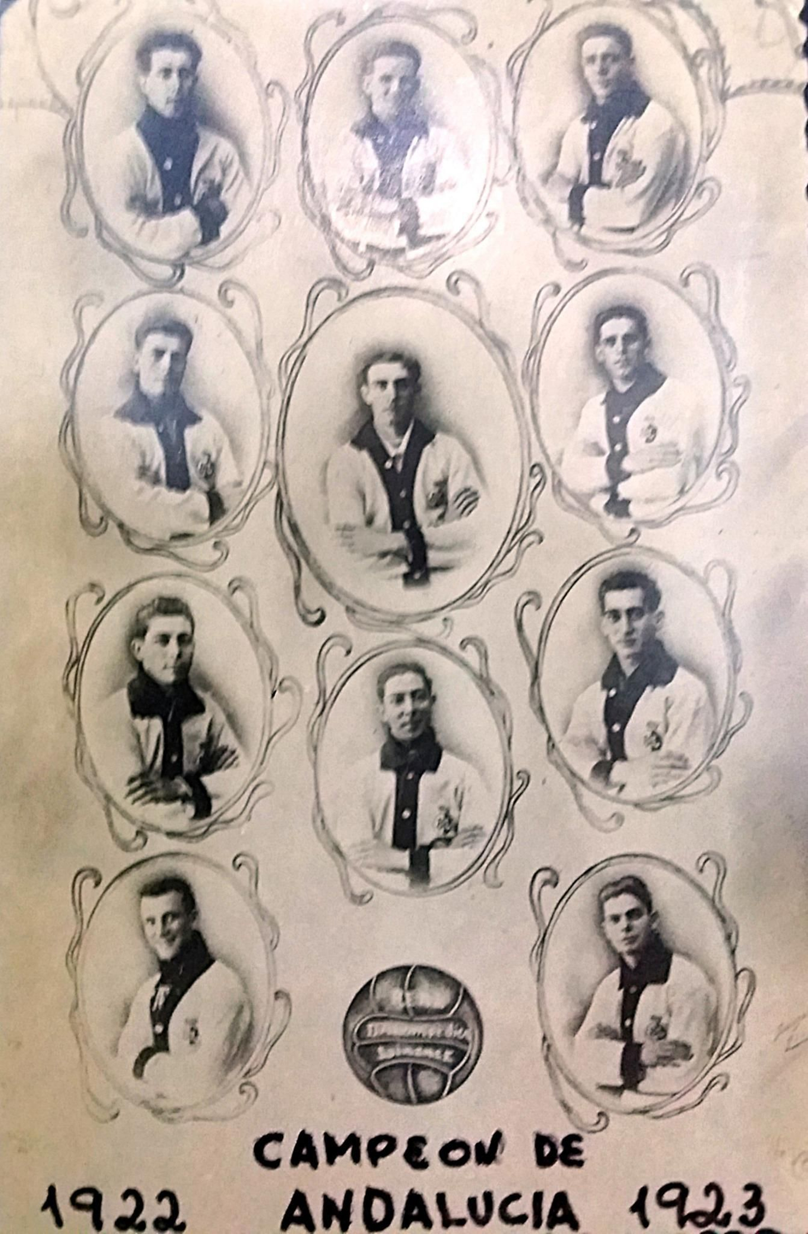 Detalle de una estampa recordatorio de la victoria de la Real Balompédica Linense en el Campeonato de Andalucía Serie B de 1922/23, que le valió el merecido ascenso por primera a la Primera Categoría del fútbol en Andalucía Detalle de una estampa recordatorio de la victoria de la Real Balompédica Linense en el Campeonato de Andalucía Serie B de 1922/23, que le valió el merecido ascenso por primera a la Primera Categoría del fútbol en Andalucía